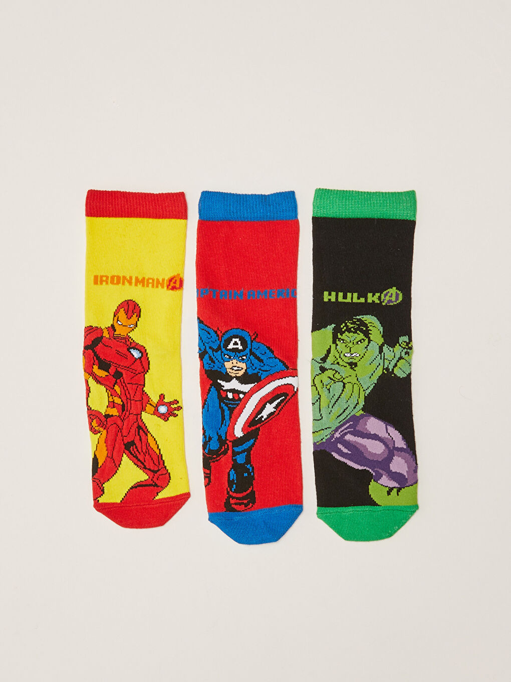 LC Waikiki Avengers Patterned Boys Socks 3 Pack -S2IS10Z4-K00