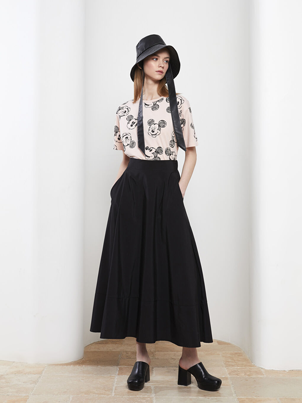 Siyah Beli Lastikli Düz A Kesim Poplin Kadın Etek