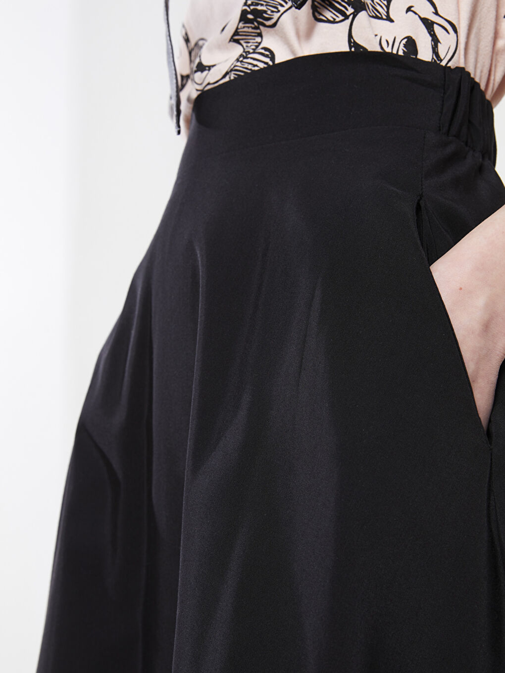 Siyah Beli Lastikli Düz A Kesim Poplin Kadın Etek-3