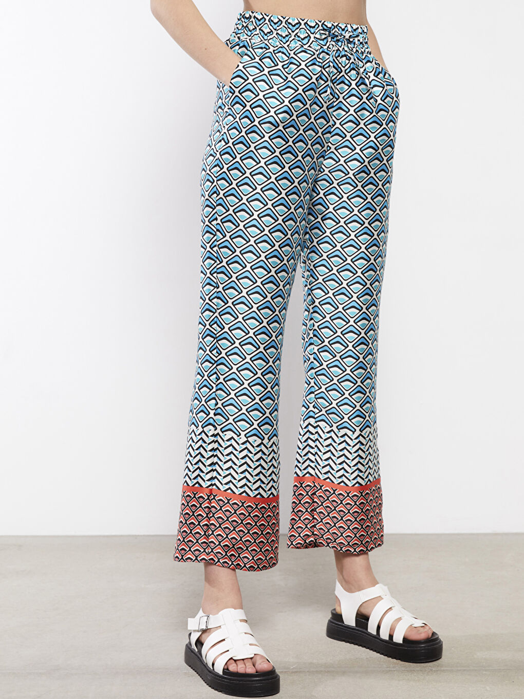 Elastic Waist Patterned Pocket Detailed Women's Trousers-5