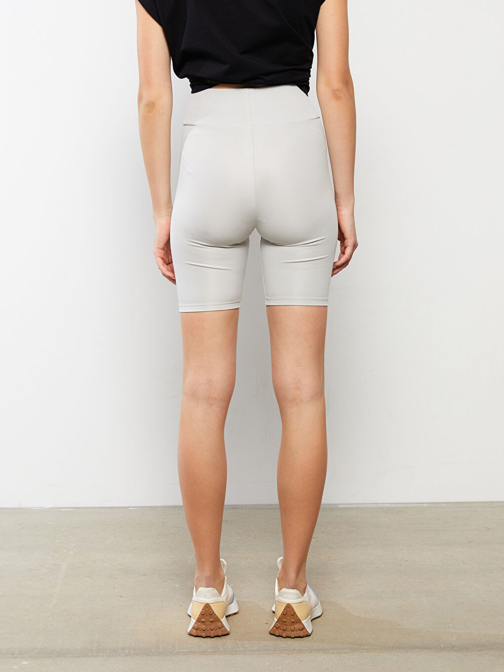 Women's Elastic Waist Plain Short Leggings-4