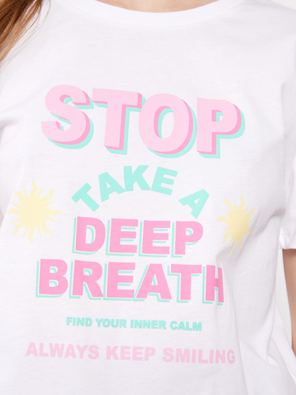 Beyaz Bisiklet Yaka Baskılı Kısa Kollu Pamuklu Kadın Tişört-3