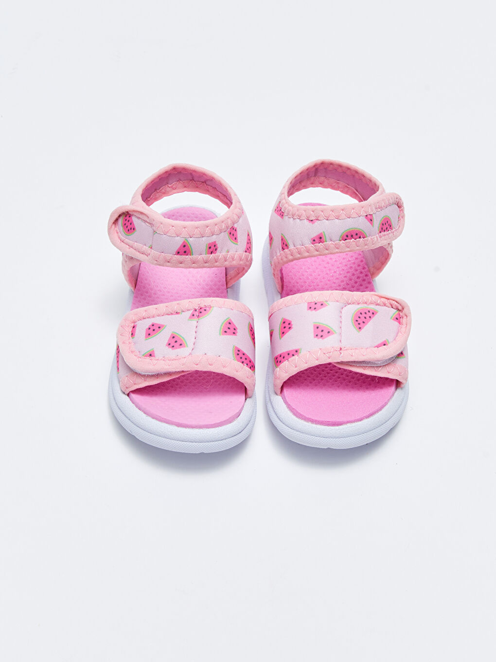 ნაბეჭდი, ჰუკი და ლუპი შესაკრავით, ჩვილის გოგონას სანდლები-2