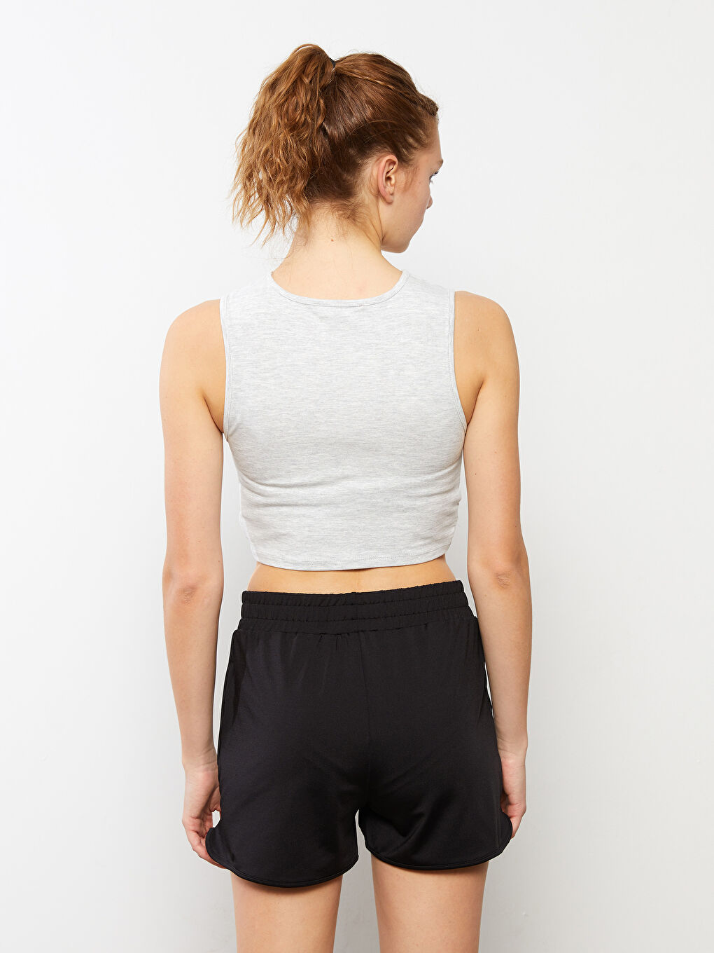 Женский кроп-топ без рукавов с круглым вырезом-4