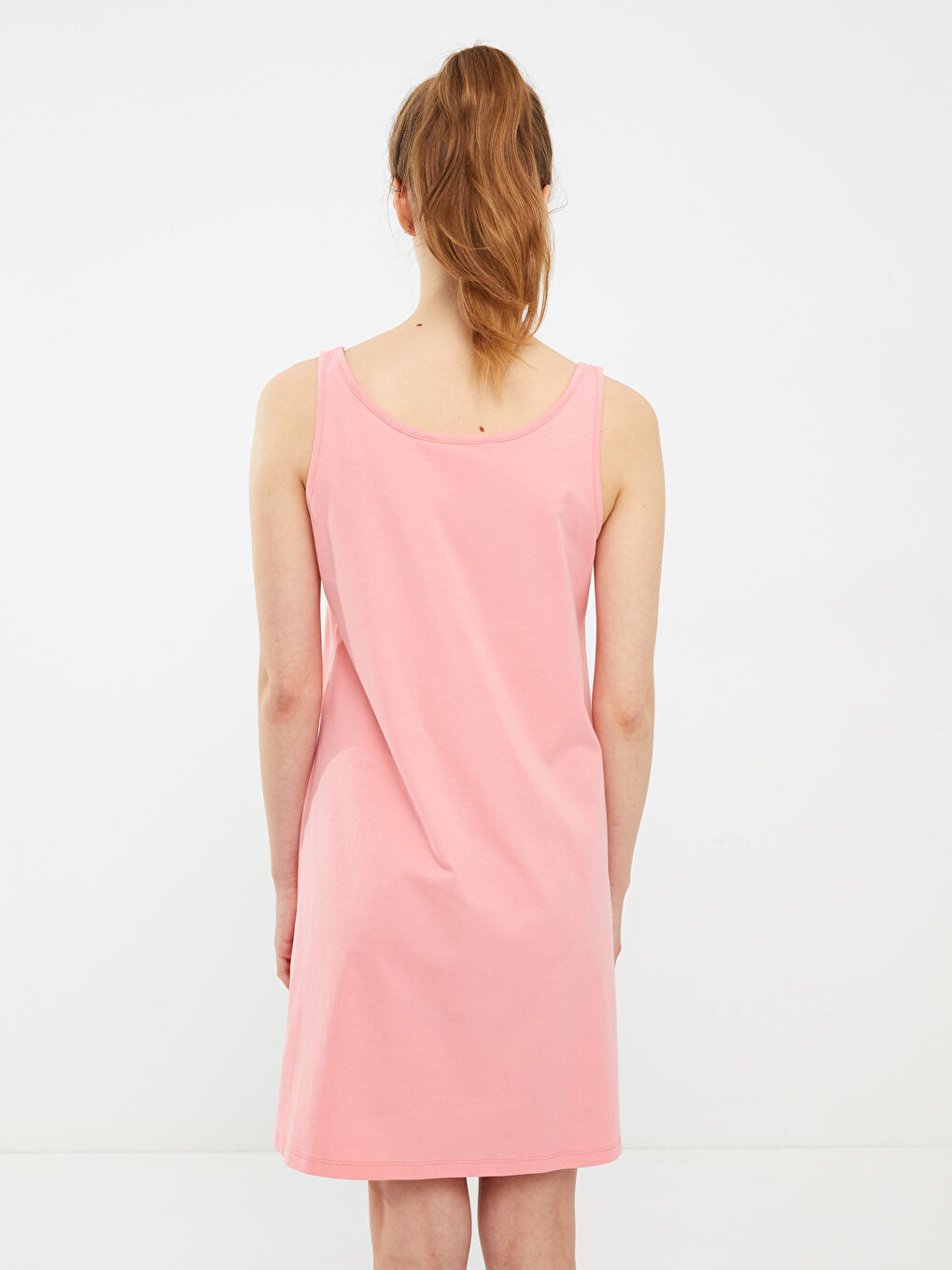 Pembe U Yaka Baskılı Kolsuz Pamuklu Kadın Gecelik-4