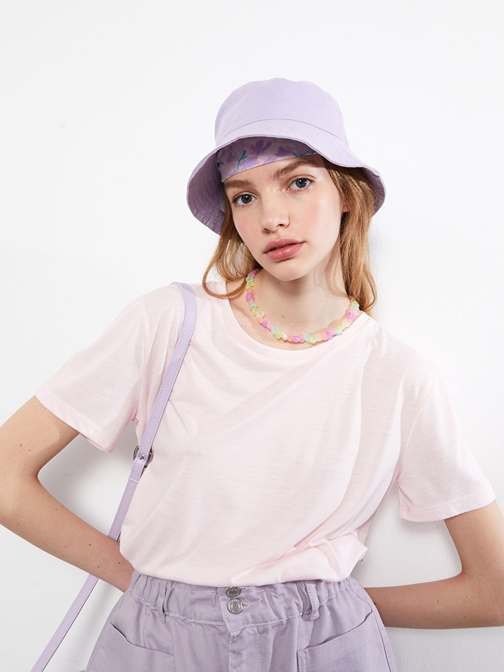 Pembe Bisiklet Yaka Düz Kısa Kollu Kadın Tişört-1