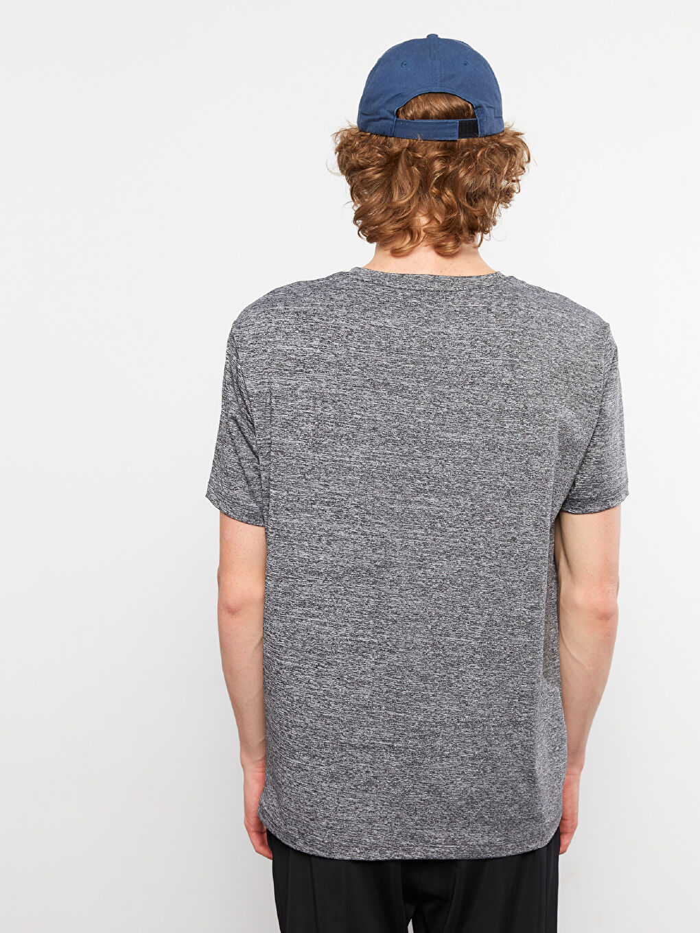 Gri Bisiklet Yaka Kısa Kollu Baskılı Erkek Tişört-4