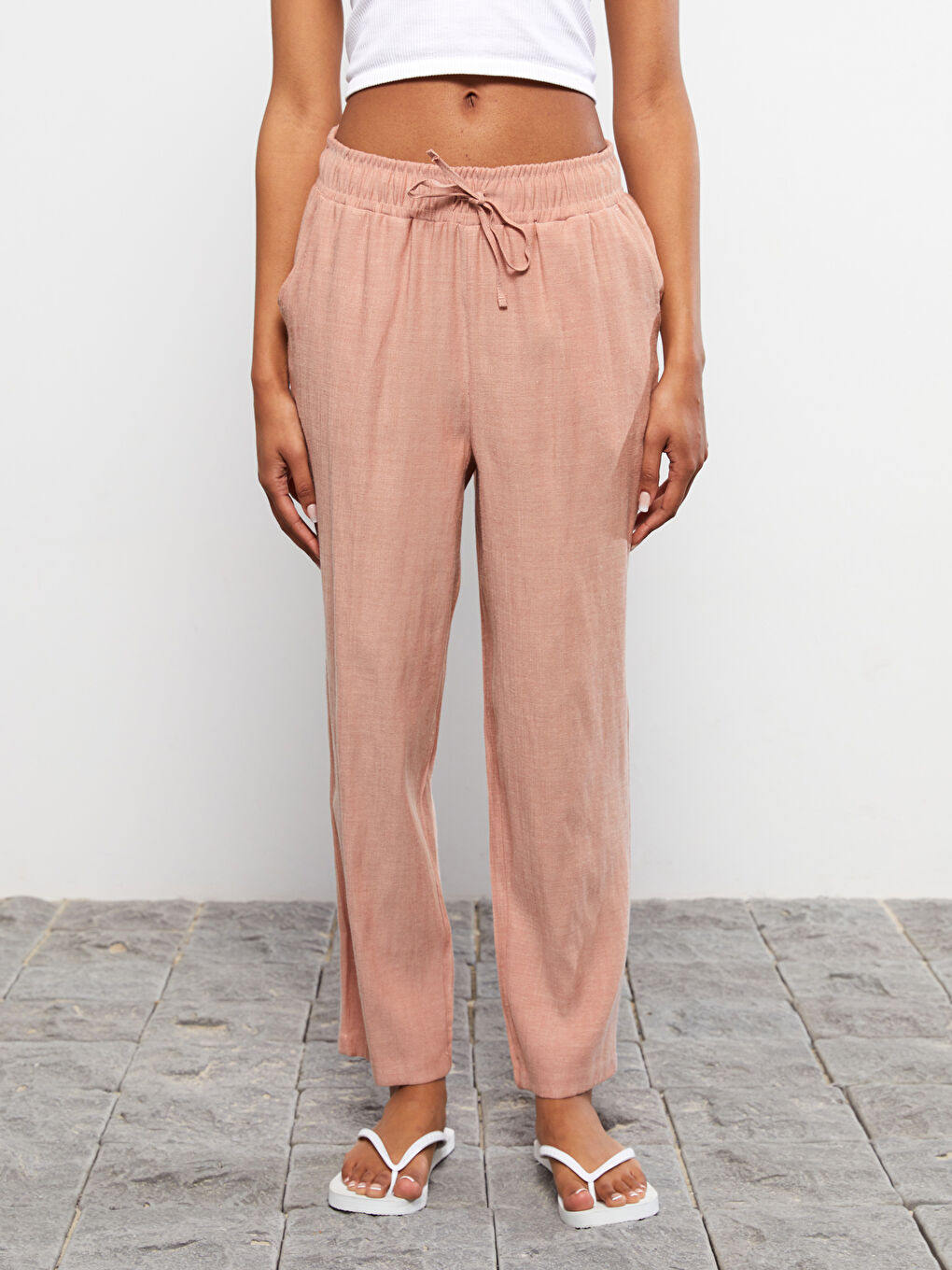 Elastic Waist Comfortable Fit Straight Pocket Women's Trousers Detailed-3