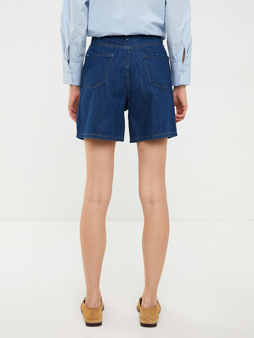 Standard Fit Straight Pocket Detailed Women's Rodeo Jean Shorts -S2IV34Z8-309