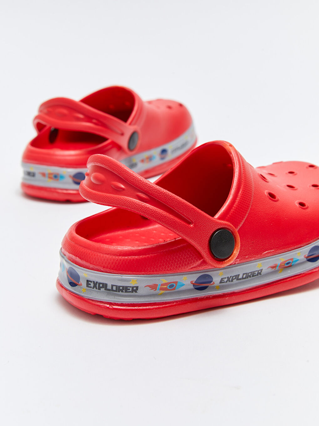 Kırmızı Tabanı Işıklı Erkek Çocuk Plaj Sandaleti-5