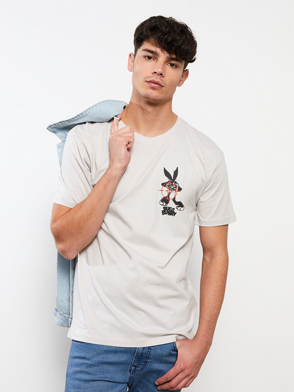 Bej Bisiklet Yaka Kısa Kollu Bugs Bunny Baskılı Penye Erkek Tişört-1