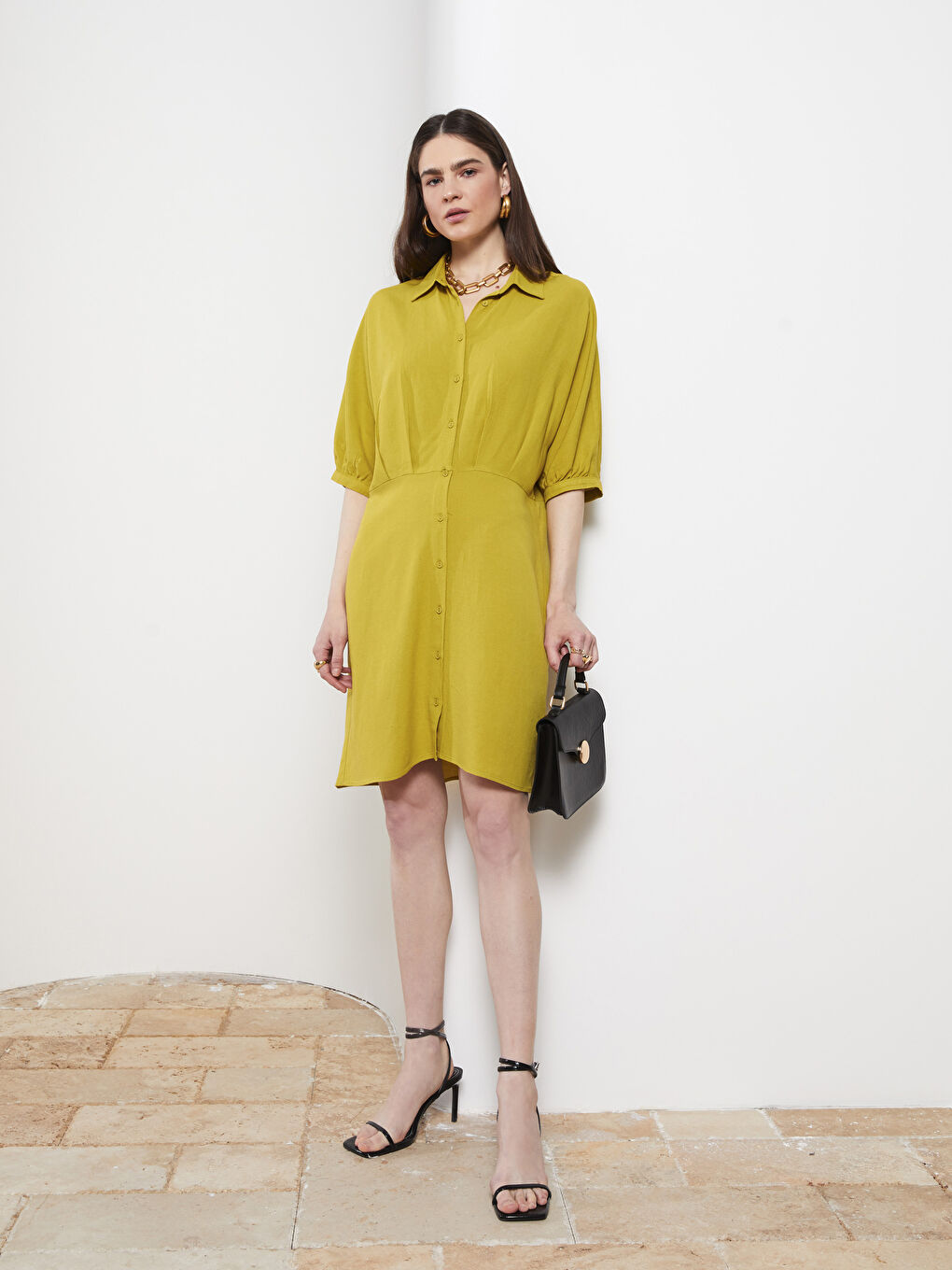 Yeşil Gömlek Yaka Düz Keten Kadın Elbise-1