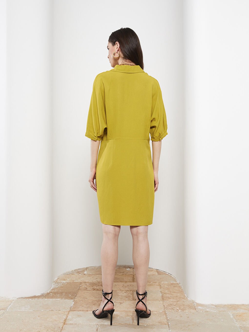 Yeşil Gömlek Yaka Düz Keten Kadın Elbise-4