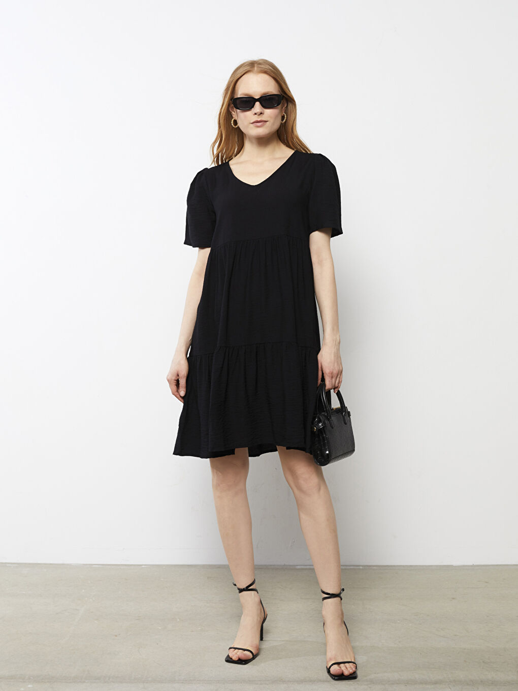 LCWAIKIKI Classic V-Ausschnitt Schlicht Kurzarm Kleid für Damen -S2IV93Z8-CVL