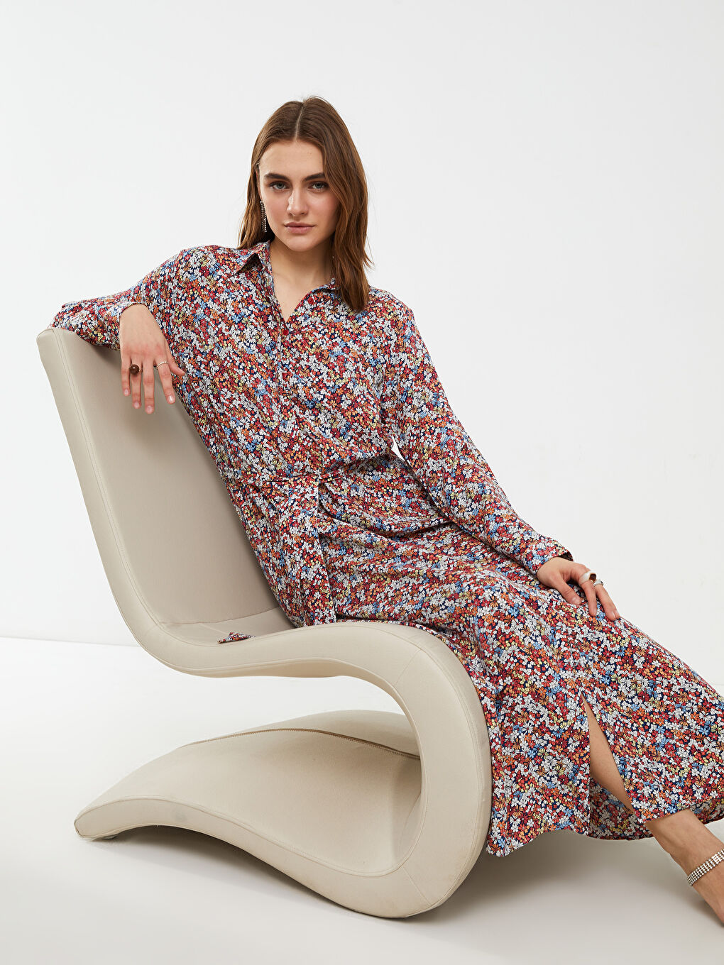LCWAIKIKI Classic Robe Chemise Femme Florale en Viscose à Manches Longues -S2IV95Z8-F9C