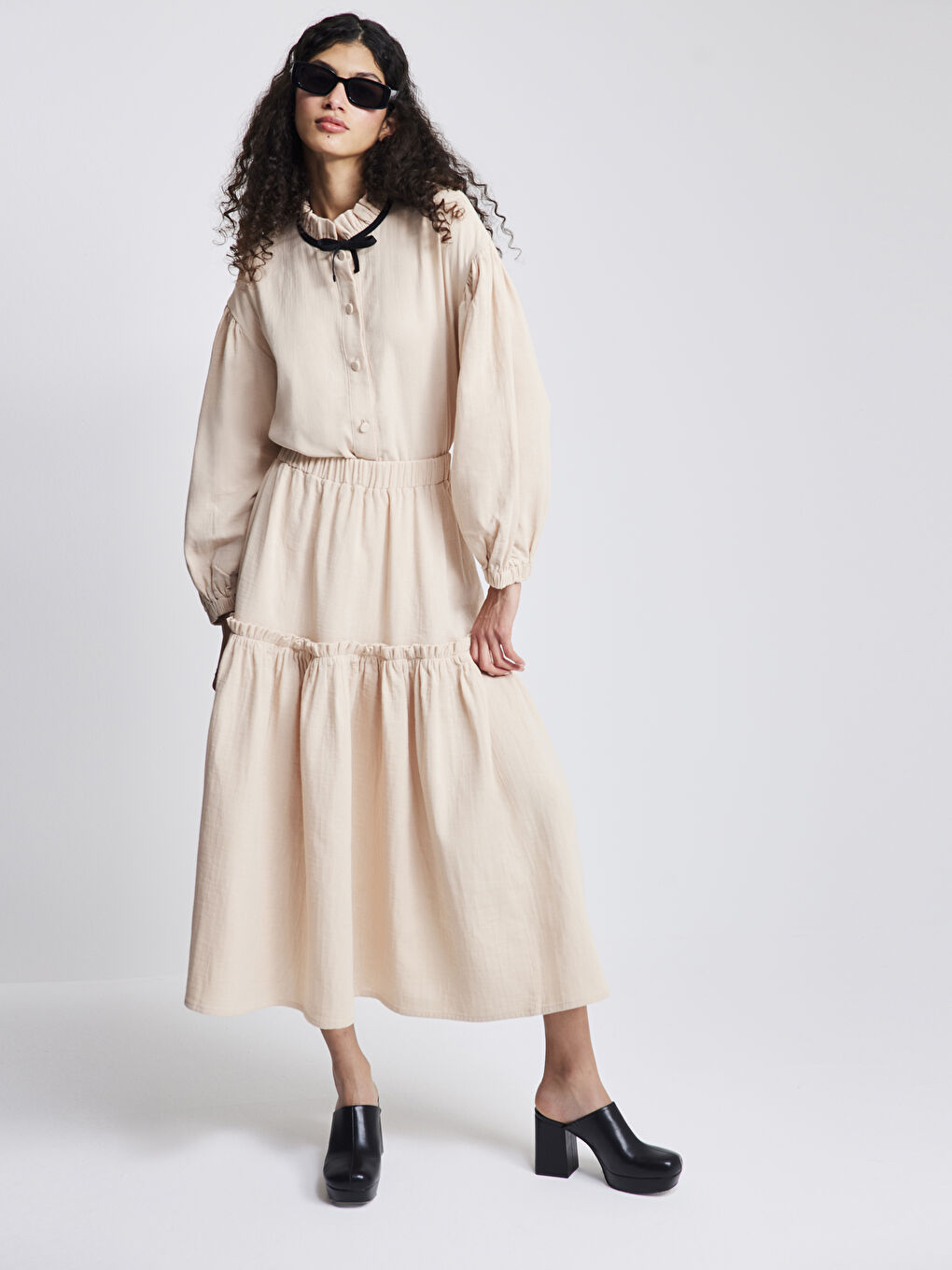 Bej Kadın Beli Lastikli Düz Volanlı Etek