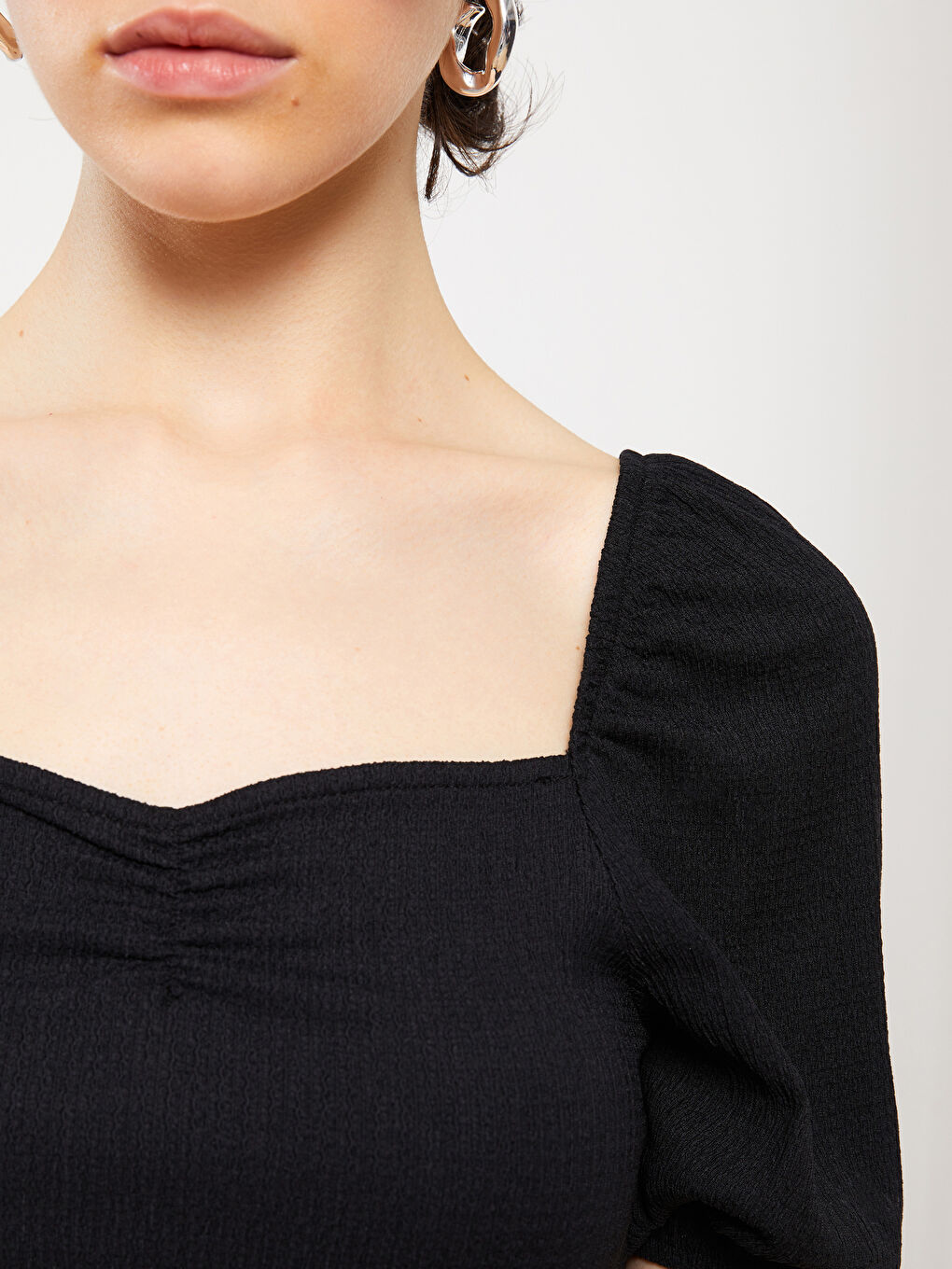 T-shirt pour Femmes à Manches Courtes Uni avec Col Carré-3