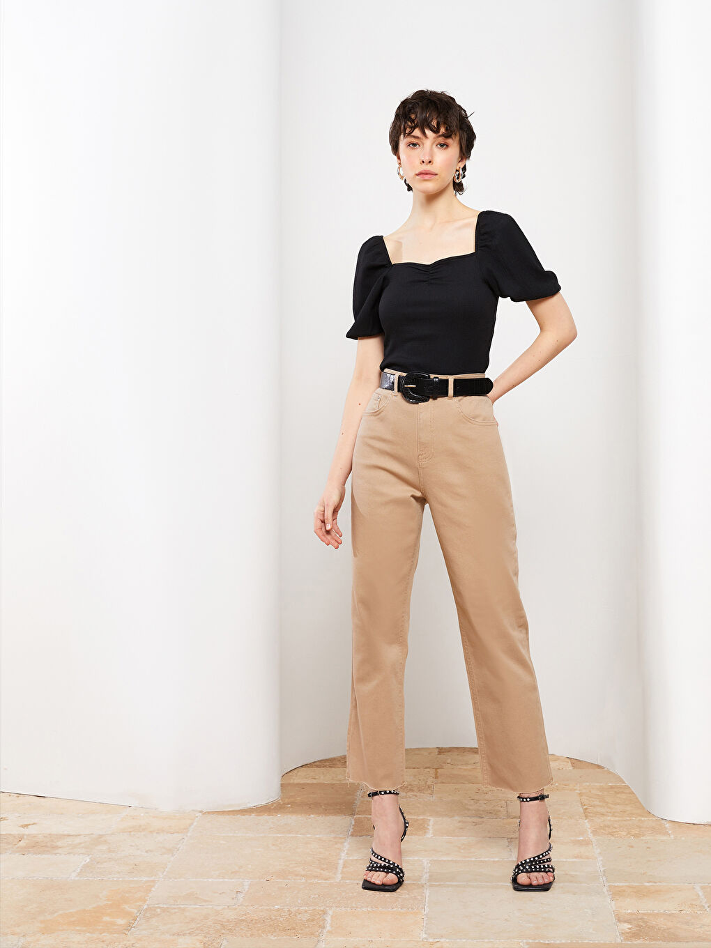 T-shirt pour Femmes à Manches Courtes Uni avec Col Carré-4