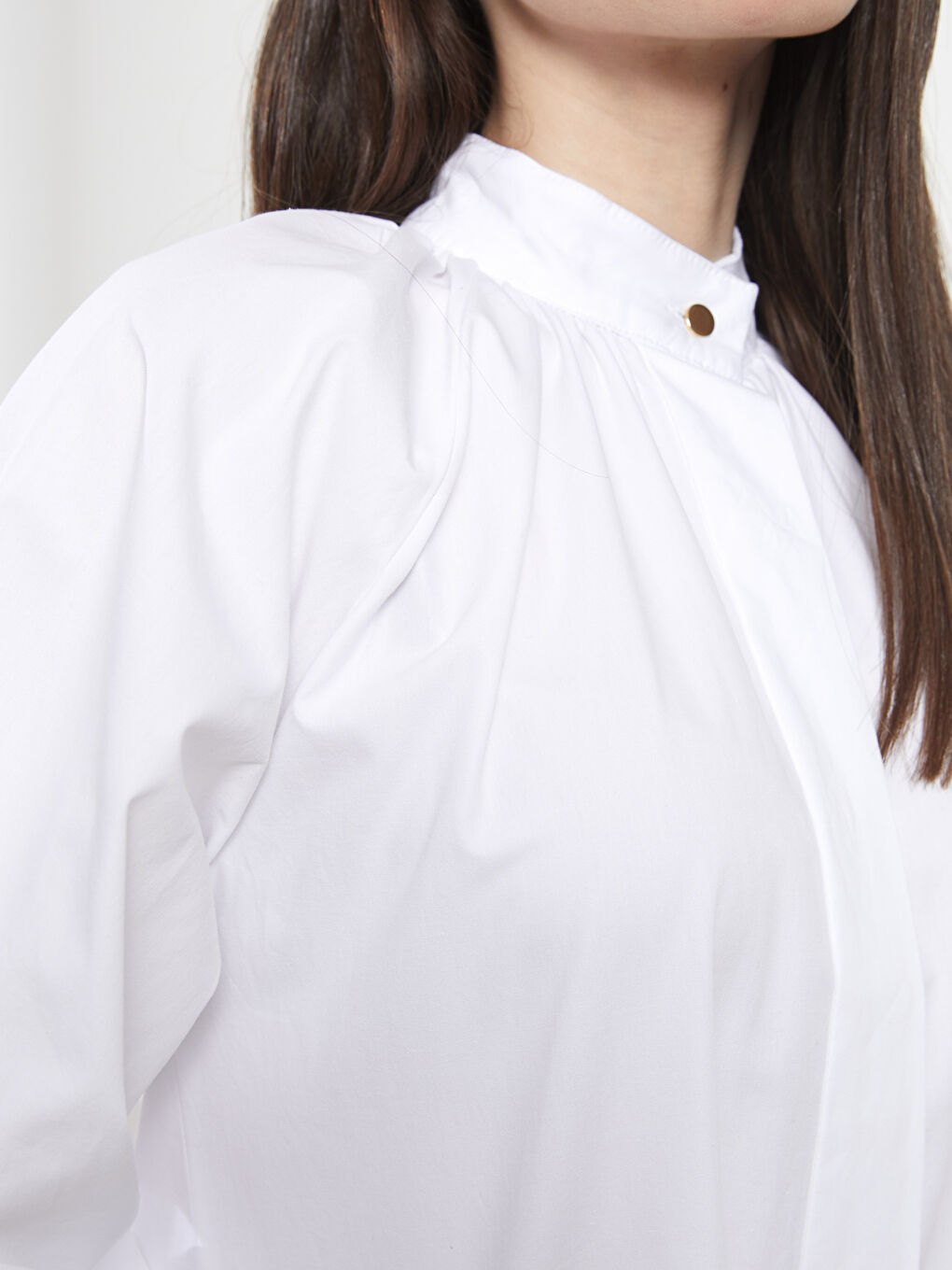 Beyaz Hakim Yaka Düz Uzun Kollu Poplin Kadın Tunik-3