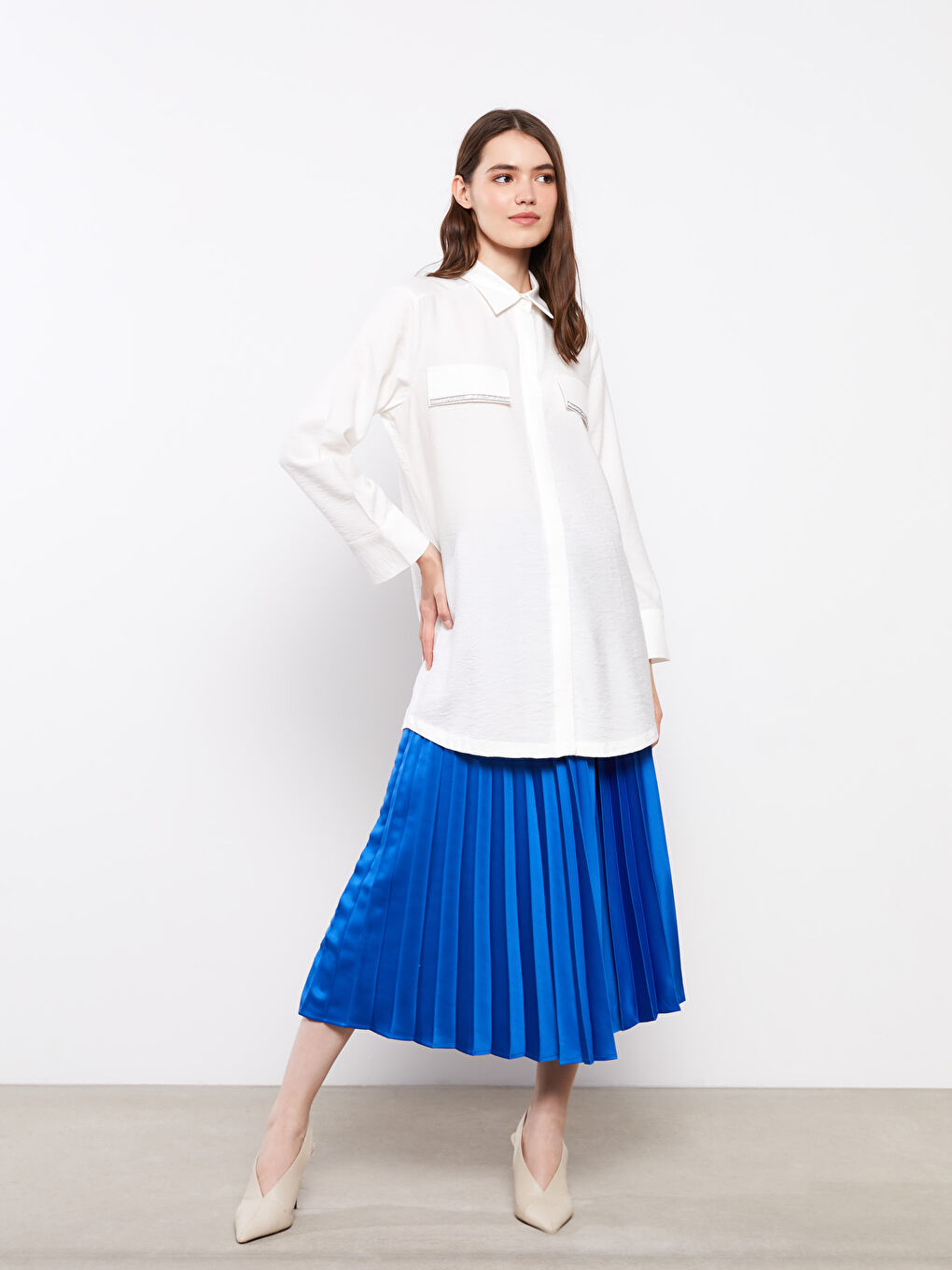 Beyaz Düz Uzun Kollu Kadın Gömlek Tunik