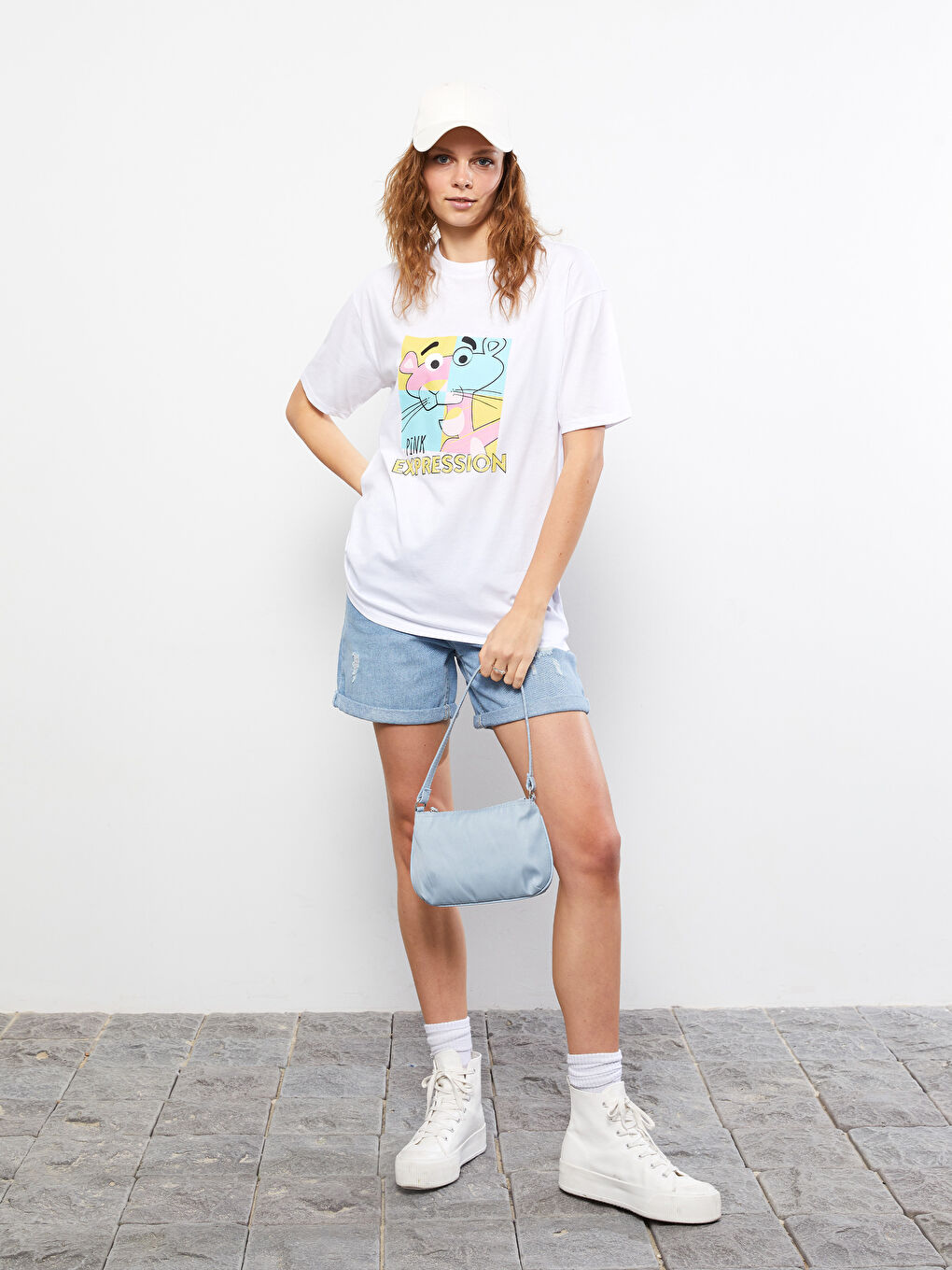 LCW Vision Crew Neck Pink Panther Printed Short Sleeve Women's T-Shirt -S2J041Z8-R9K