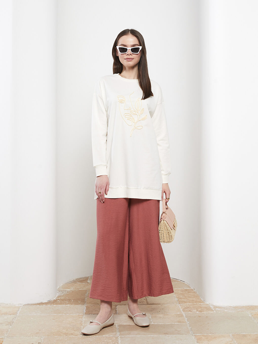 Kahverengi Kadın Beli Lastikli Rahat Kalıp Düz Pantolon