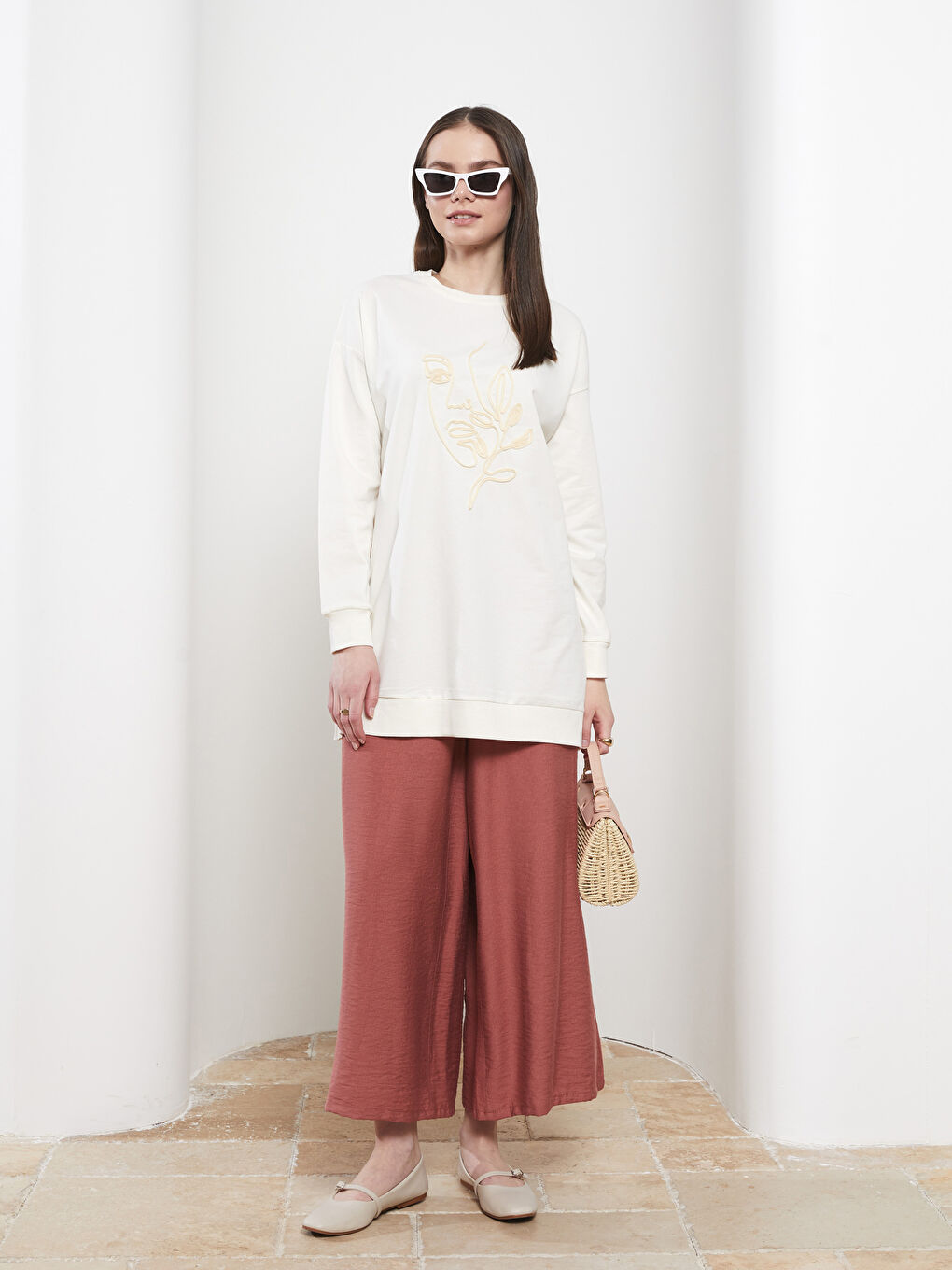 Kahverengi Kadın Beli Lastikli Rahat Kalıp Düz Pantolon-1