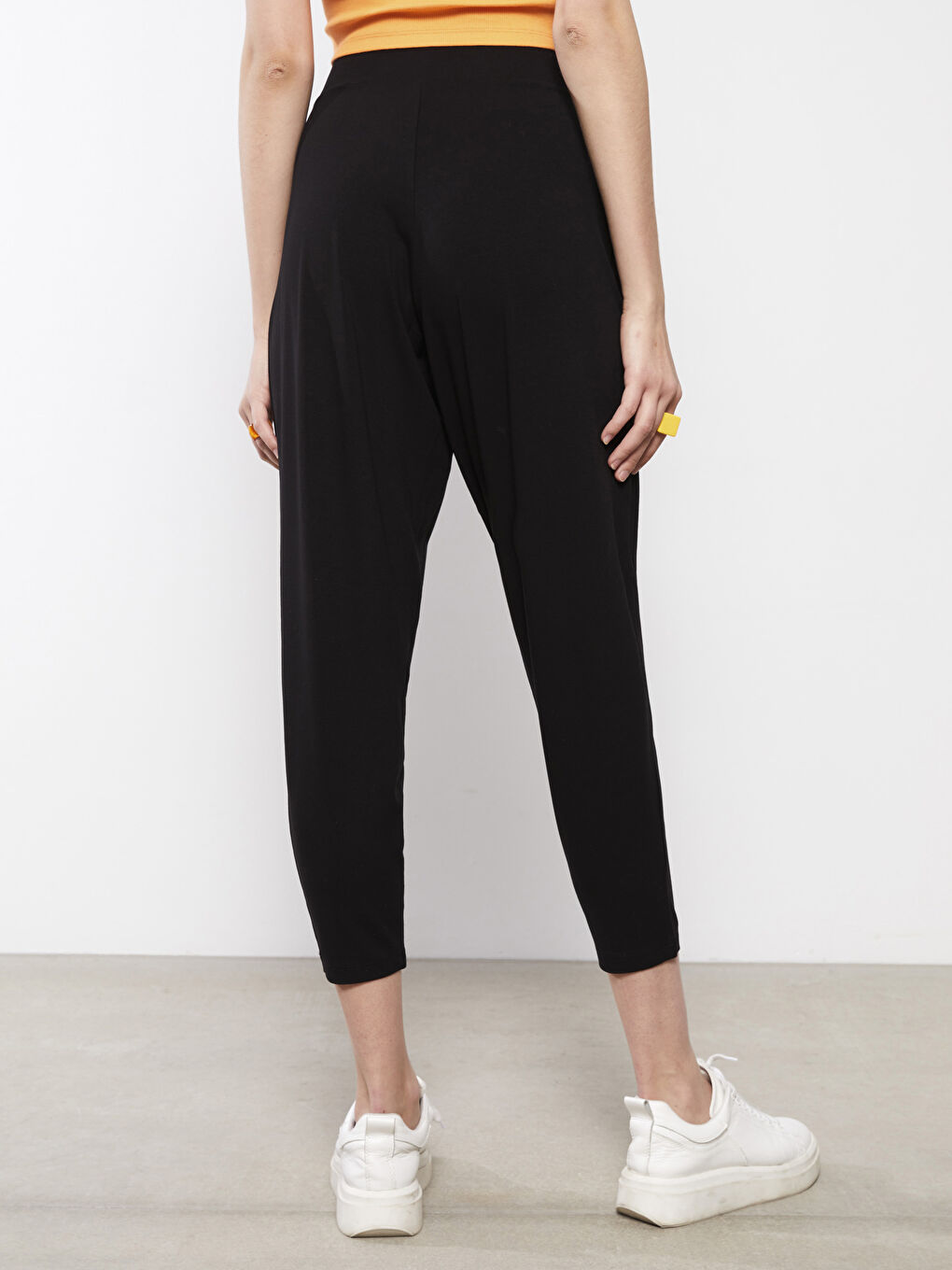 بنطلون رياضي سادة بخصر مرن للسيدات-4