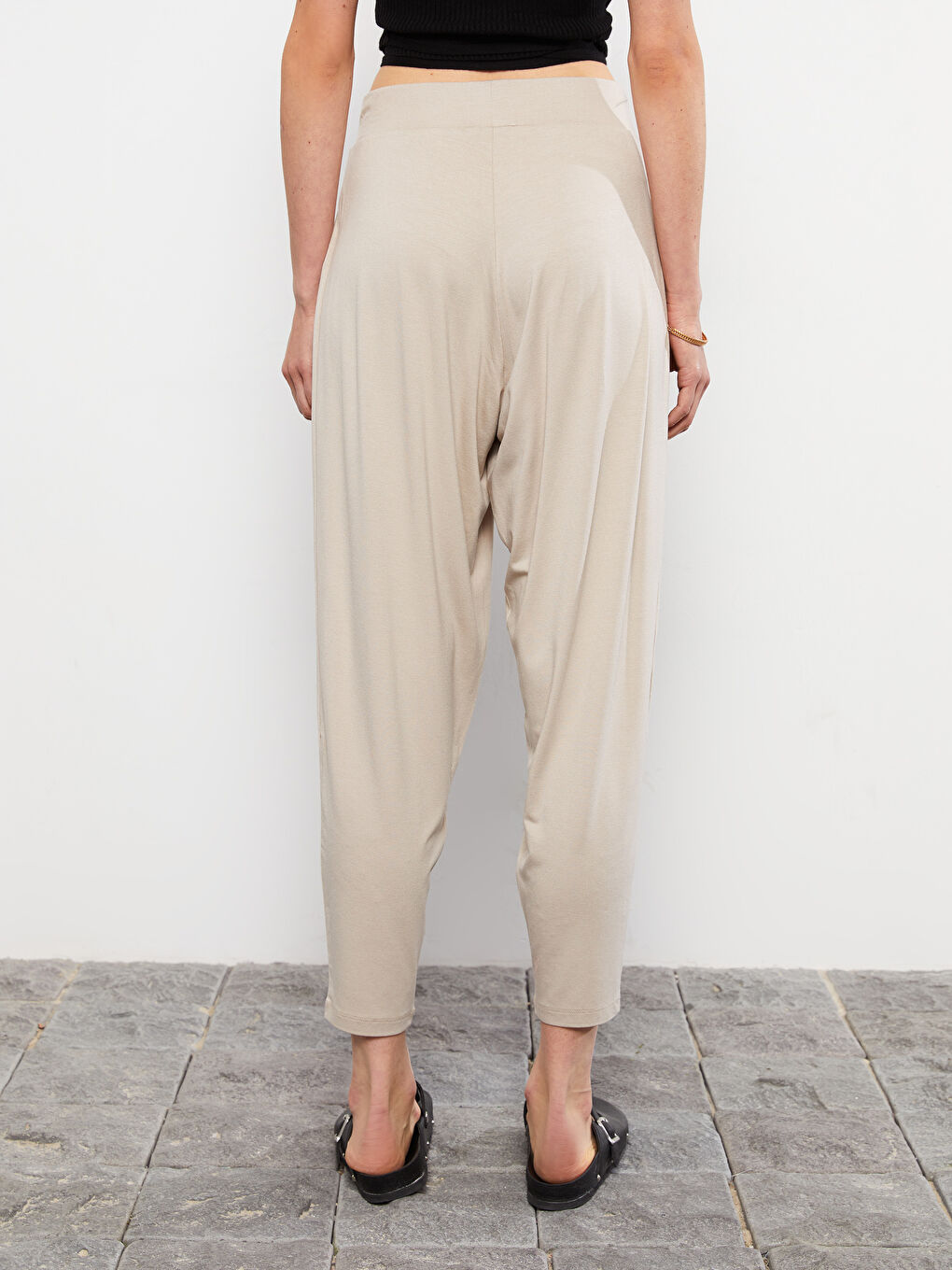 LCW Vision Women's Elasticated Waist Plain Sweatpants -S2J147Z8-QYX