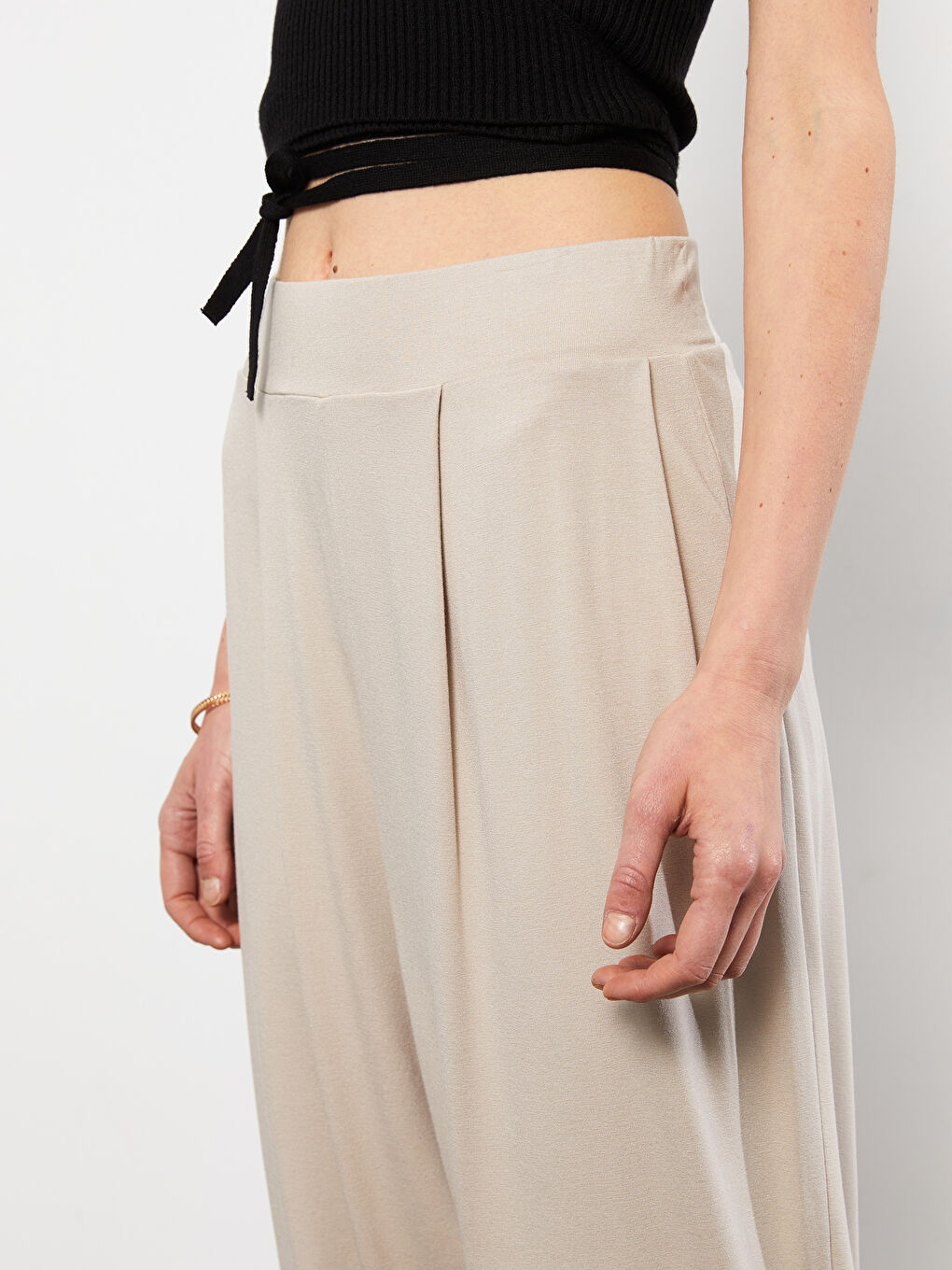 LCW Vision Women's Elasticated Waist Plain Sweatpants -S2J147Z8-QYX