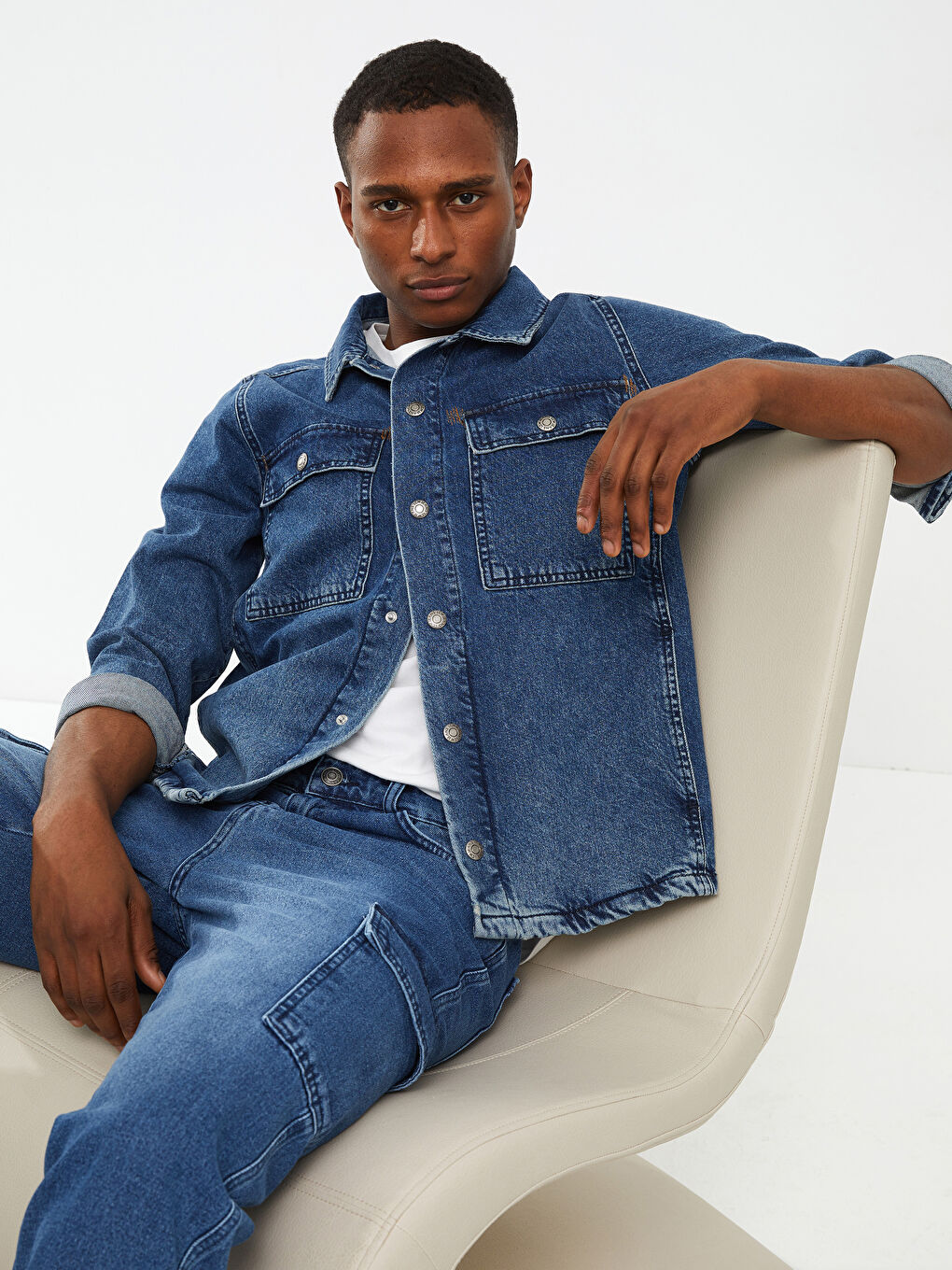 Standard Fit Long Sleeve Men's Jean Jacket