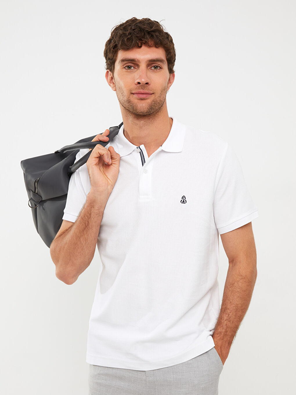 Beyaz Polo Yaka Kısa Kollu Erkek Tişört-1