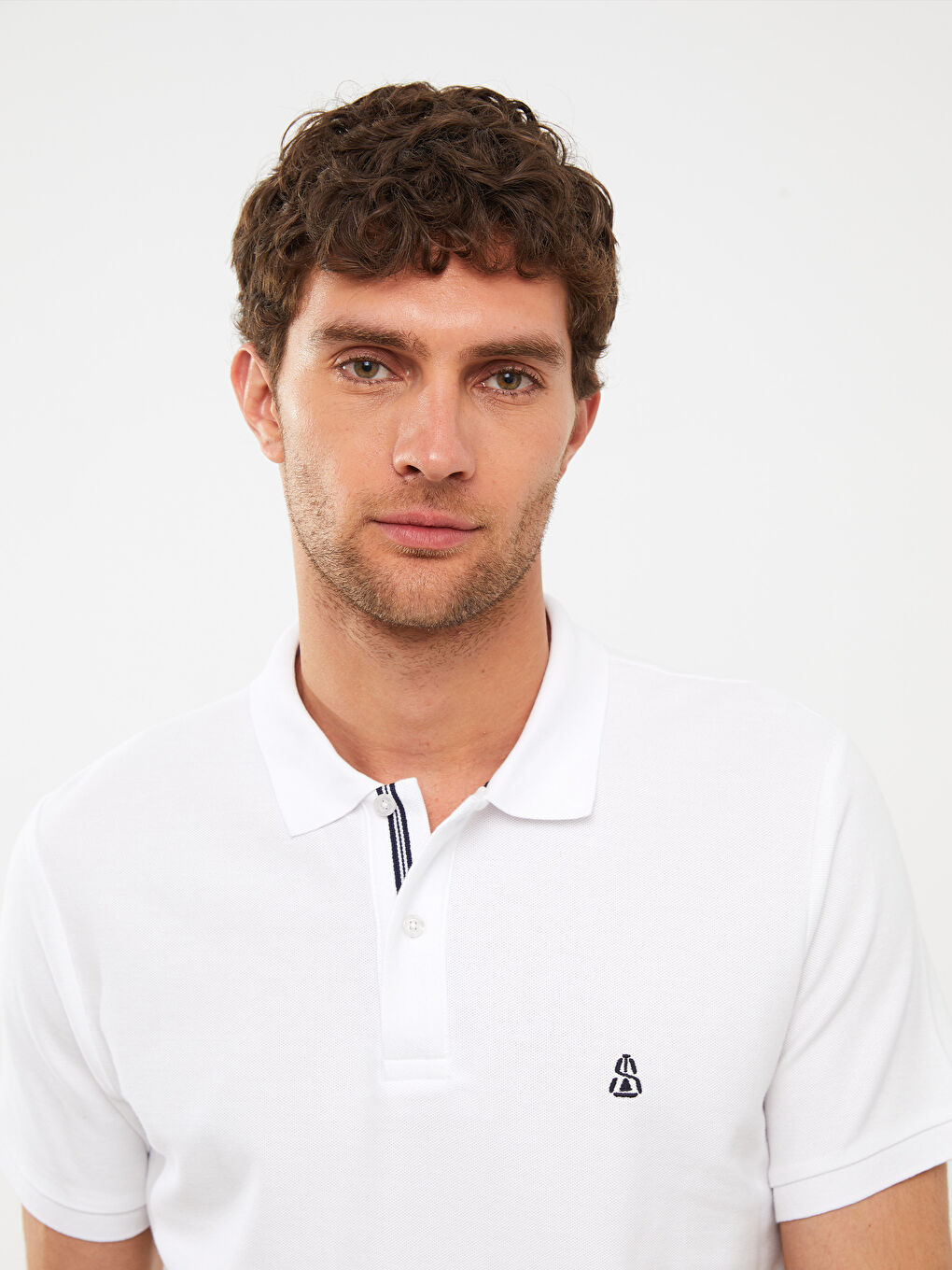 Beyaz Polo Yaka Kısa Kollu Erkek Tişört-2