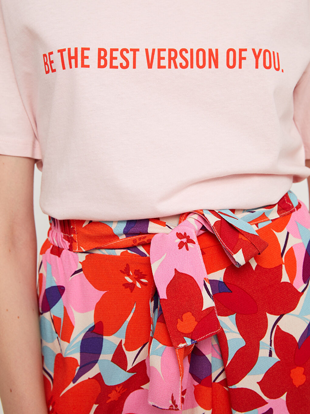 LCW Vision Crew Neck Printed Short Sleeve Cotton Women's T-shirt -S2J269Z8-JH3