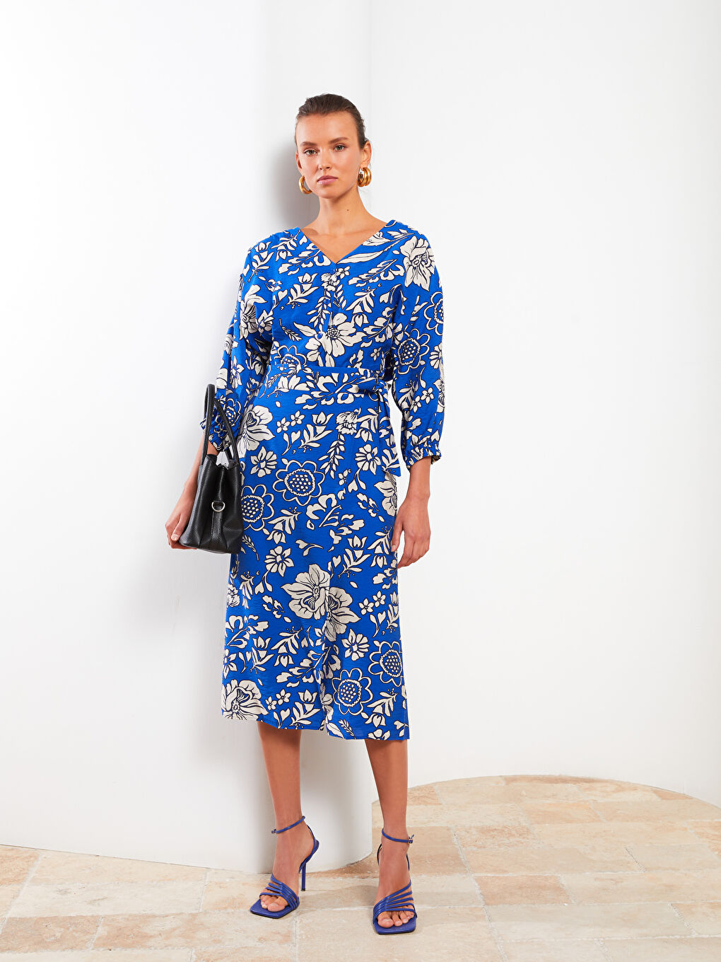 Lacivert Beli Bağlamalı Çiçekli A Kesim Saten Kadın Etek