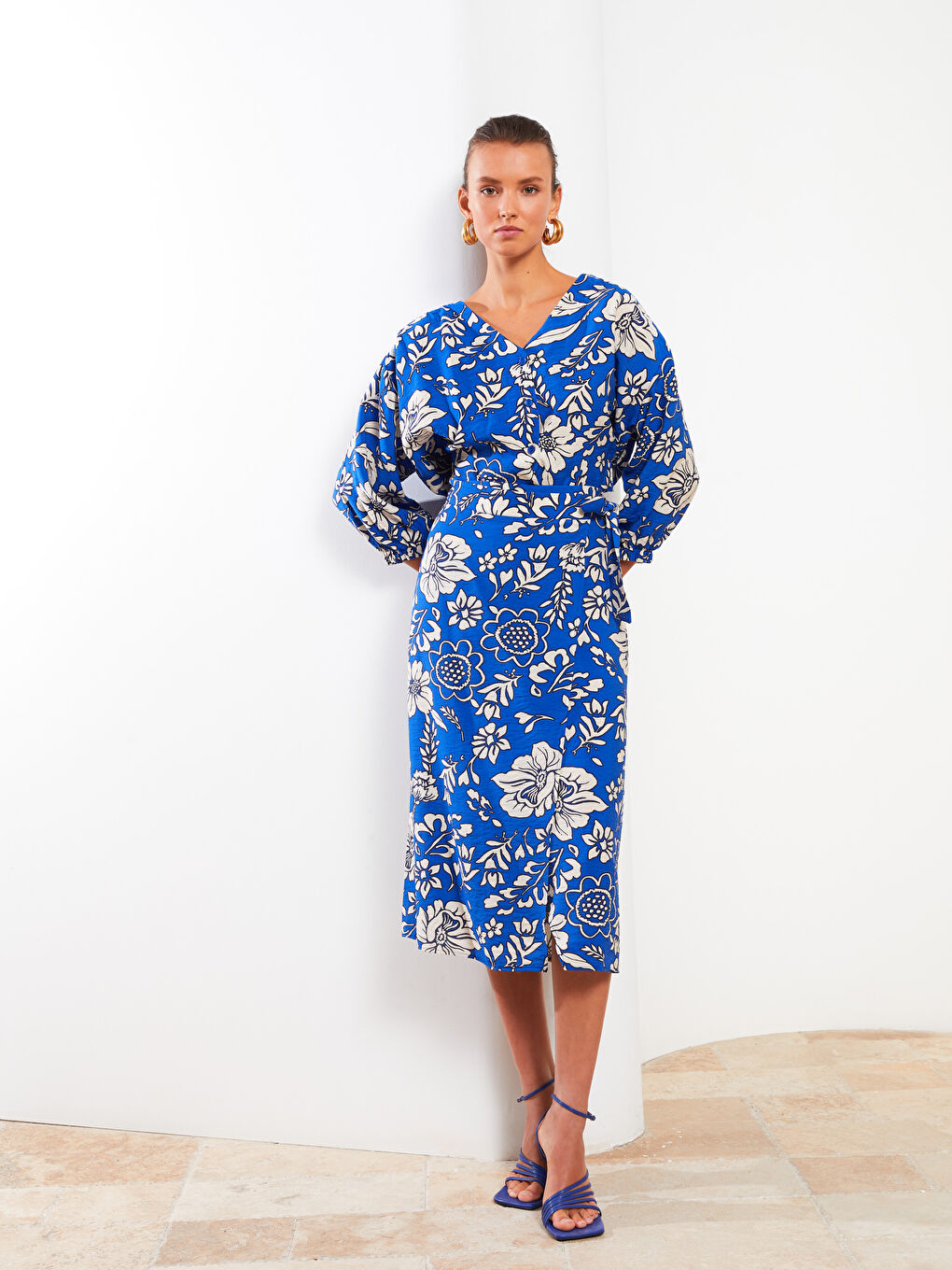 Lacivert Beli Bağlamalı Çiçekli A Kesim Saten Kadın Etek-1