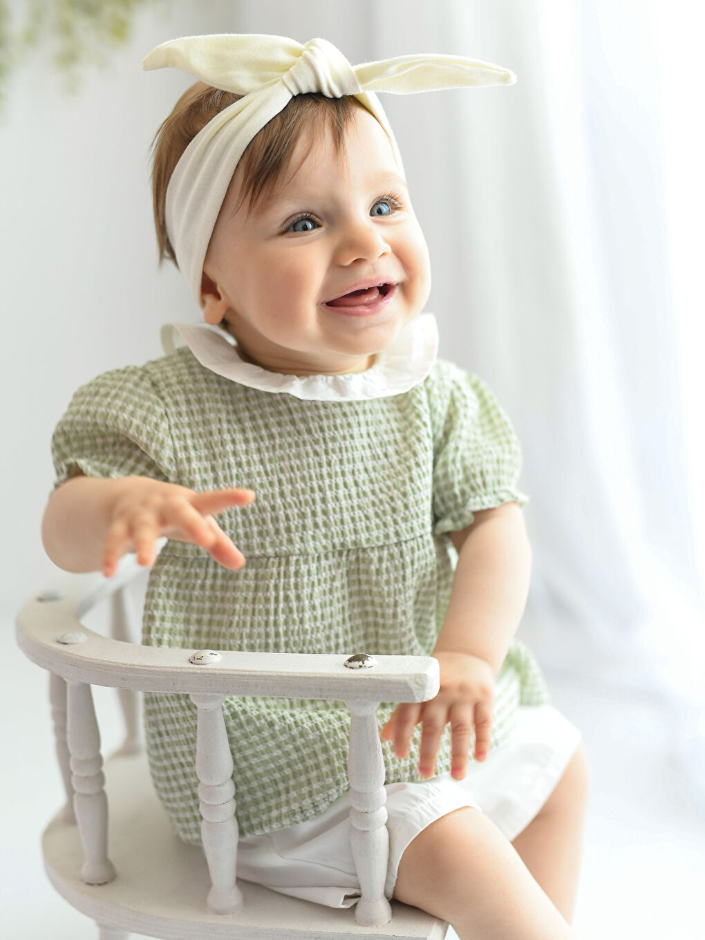 Yeşil Bisiklet Yaka Kısa Kollu Ekose Desenli Kız Bebek Tişört ve Şort 2'li Takım-1