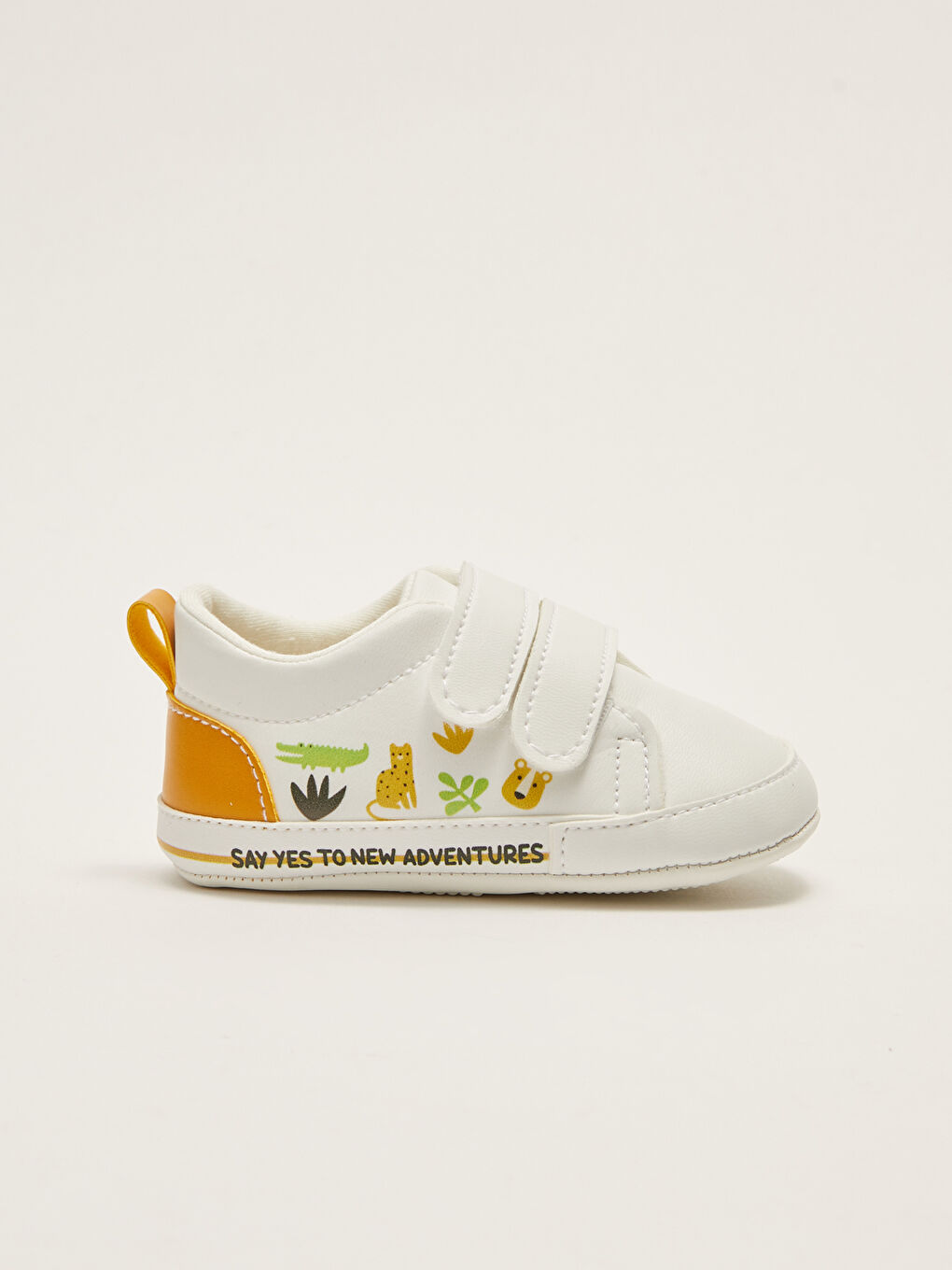LCW STEPS Bedruckte Klettverschluss Baby Jungen Lauflern Indoor Schuhe -S2J376Z1-J5E