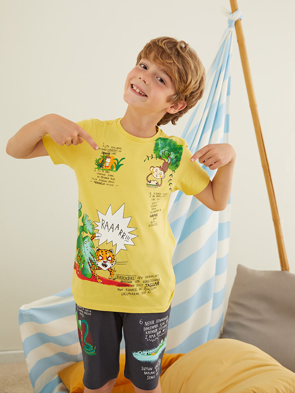 Ensemble Pyjama Court à Manches Courtes Imprimé pour Garçons Col Rond