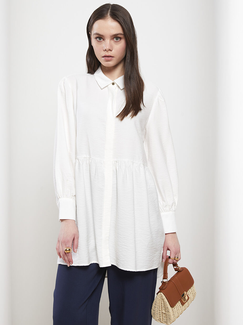 Beyaz Düz Uzun Kollu Kadın Gömlek Tunik-1