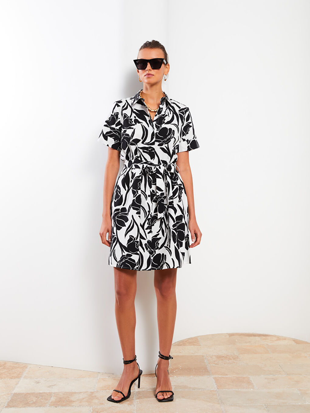 فستان قميص مُزهر بكم قصير بوبلين للسيدات-1