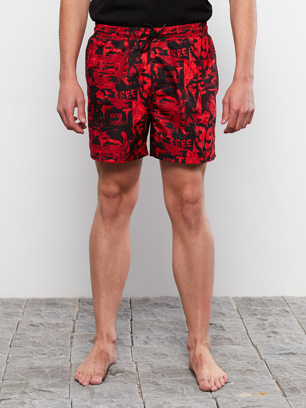 Kırmızı Kısa Boy Desenli Erkek Deniz Şortu-3