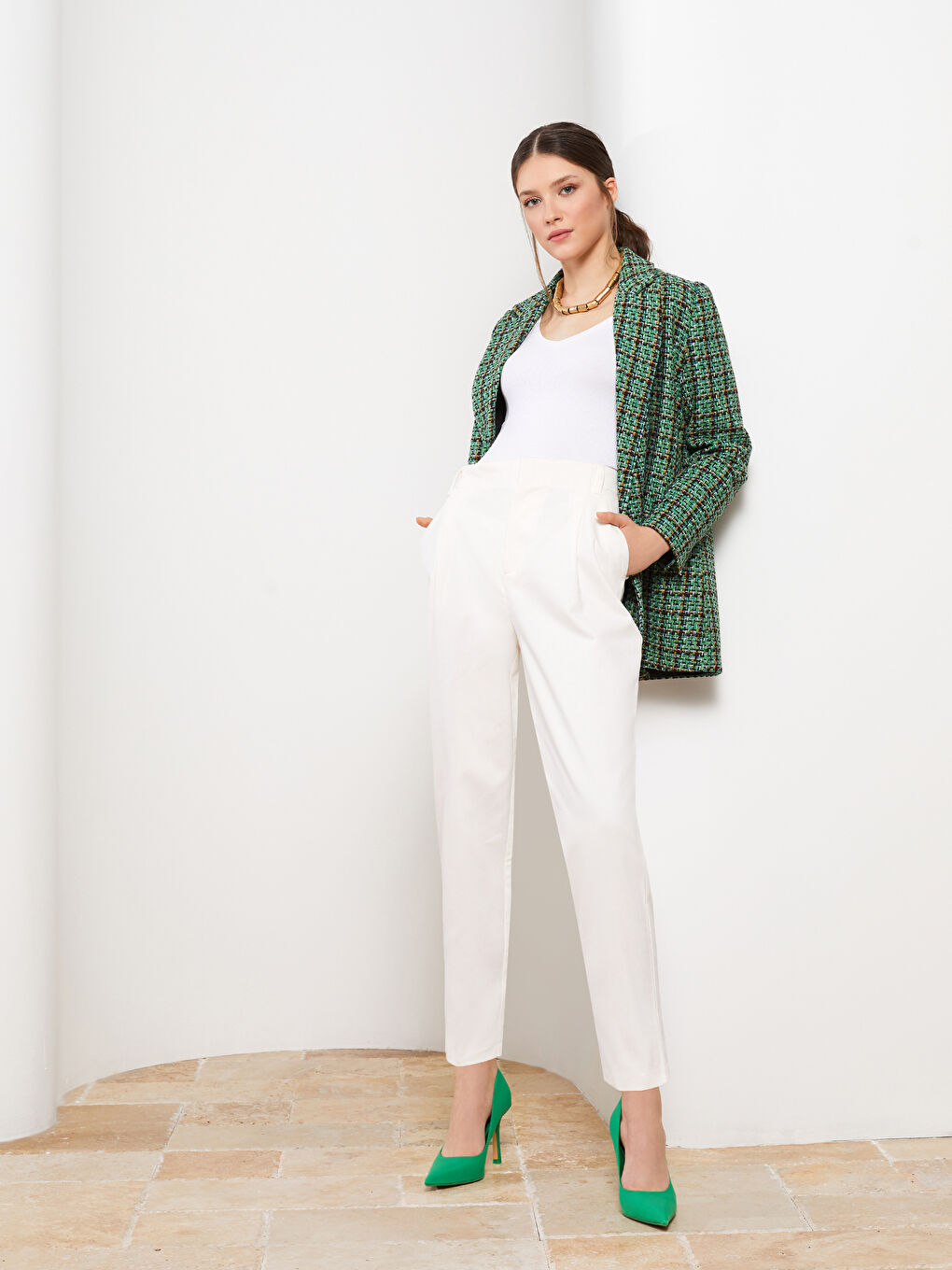 High Waist Standard Fit Women's Pocket Detailed Trousers