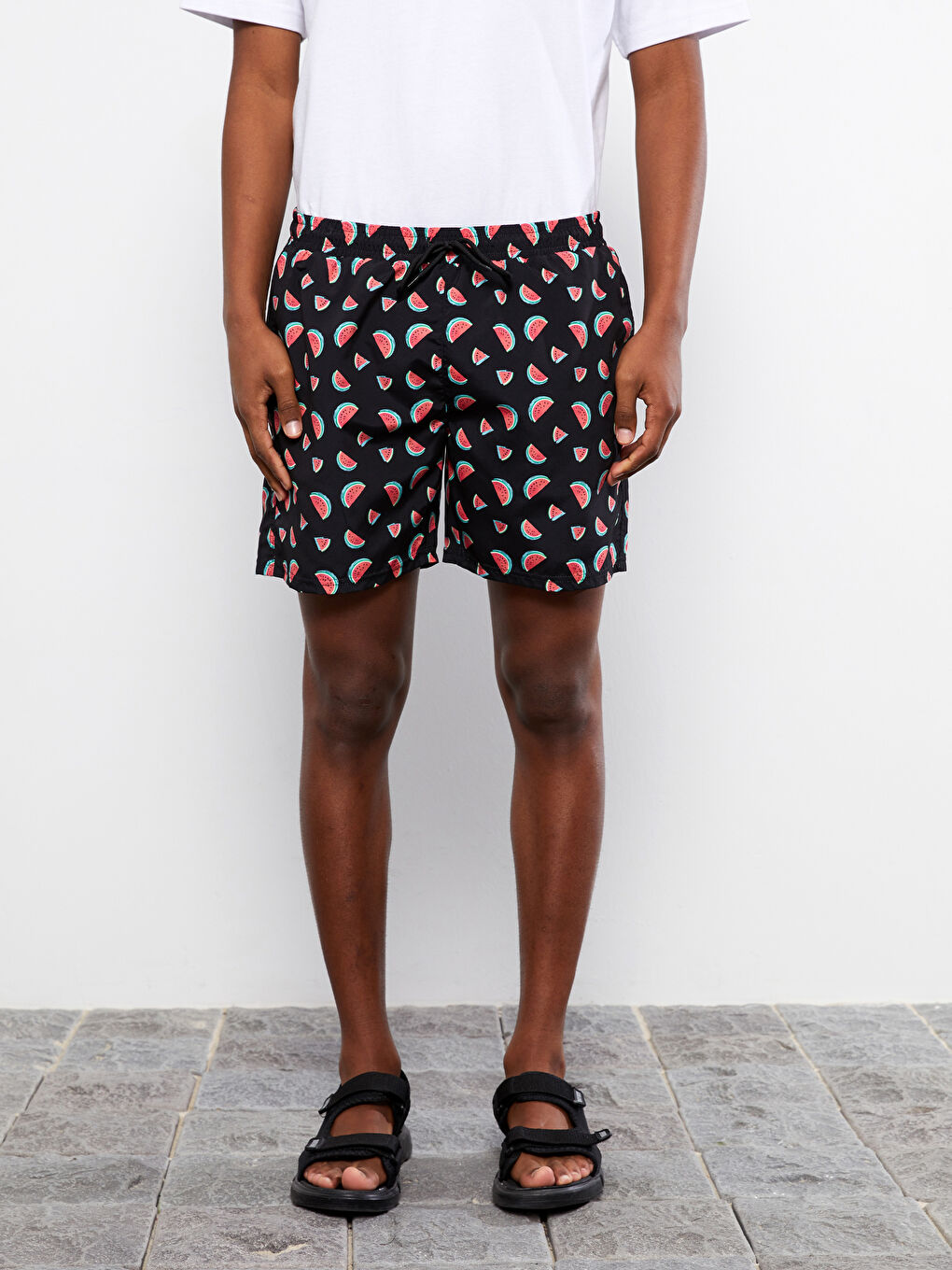 Siyah Kısa Boy Baskılı Erkek Deniz Şortu-3