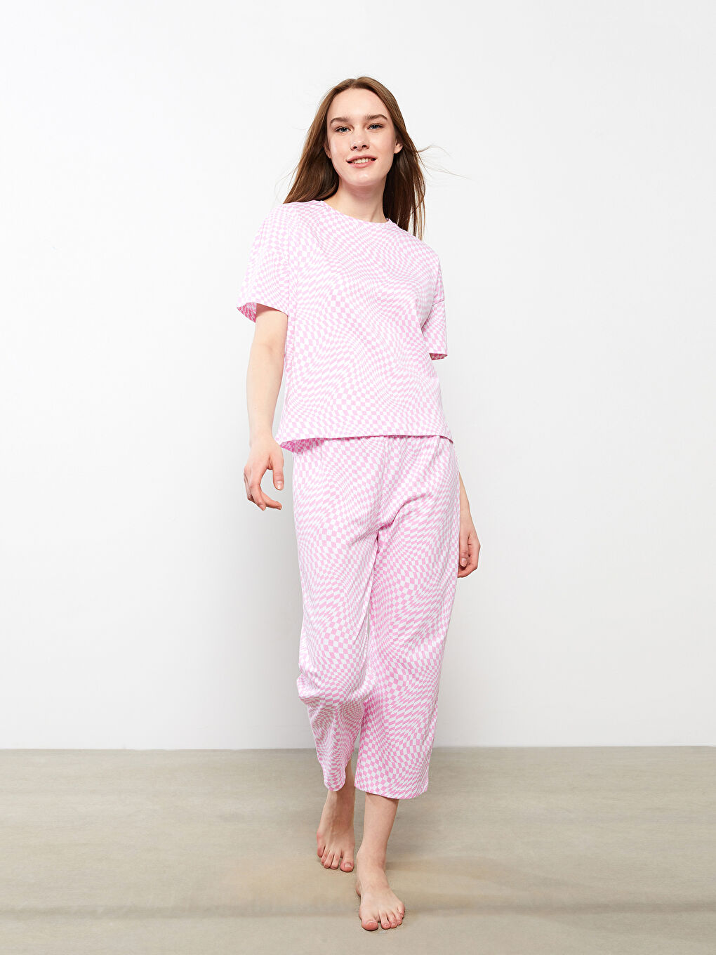 Pembe Bisiklet Yaka Desenli Kısa Kollu Pamuklu Kadın Pijama Takımı-1