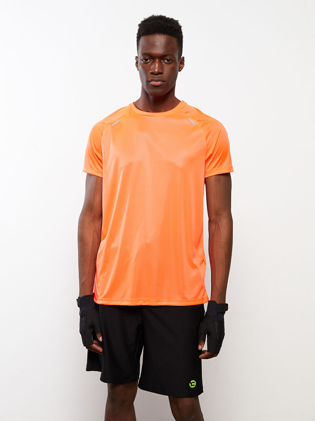 Siyah Standart Kalıp Erkek Spor Şort-1