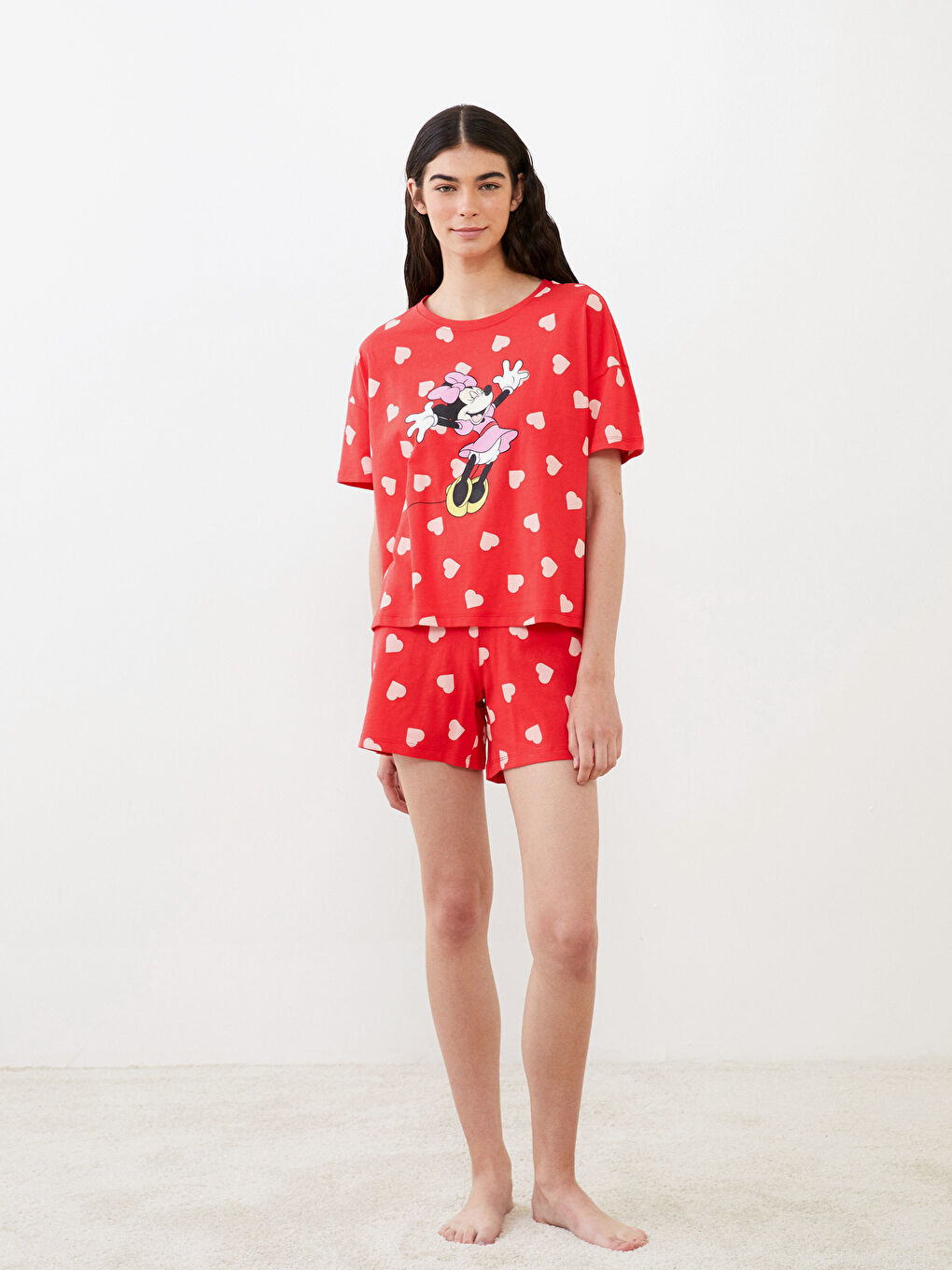 Kırmızı Bisiklet Yaka Minnie Mouse Baskılı Kısa Kollu Pamuklu Kadın Pijama Takımı-2