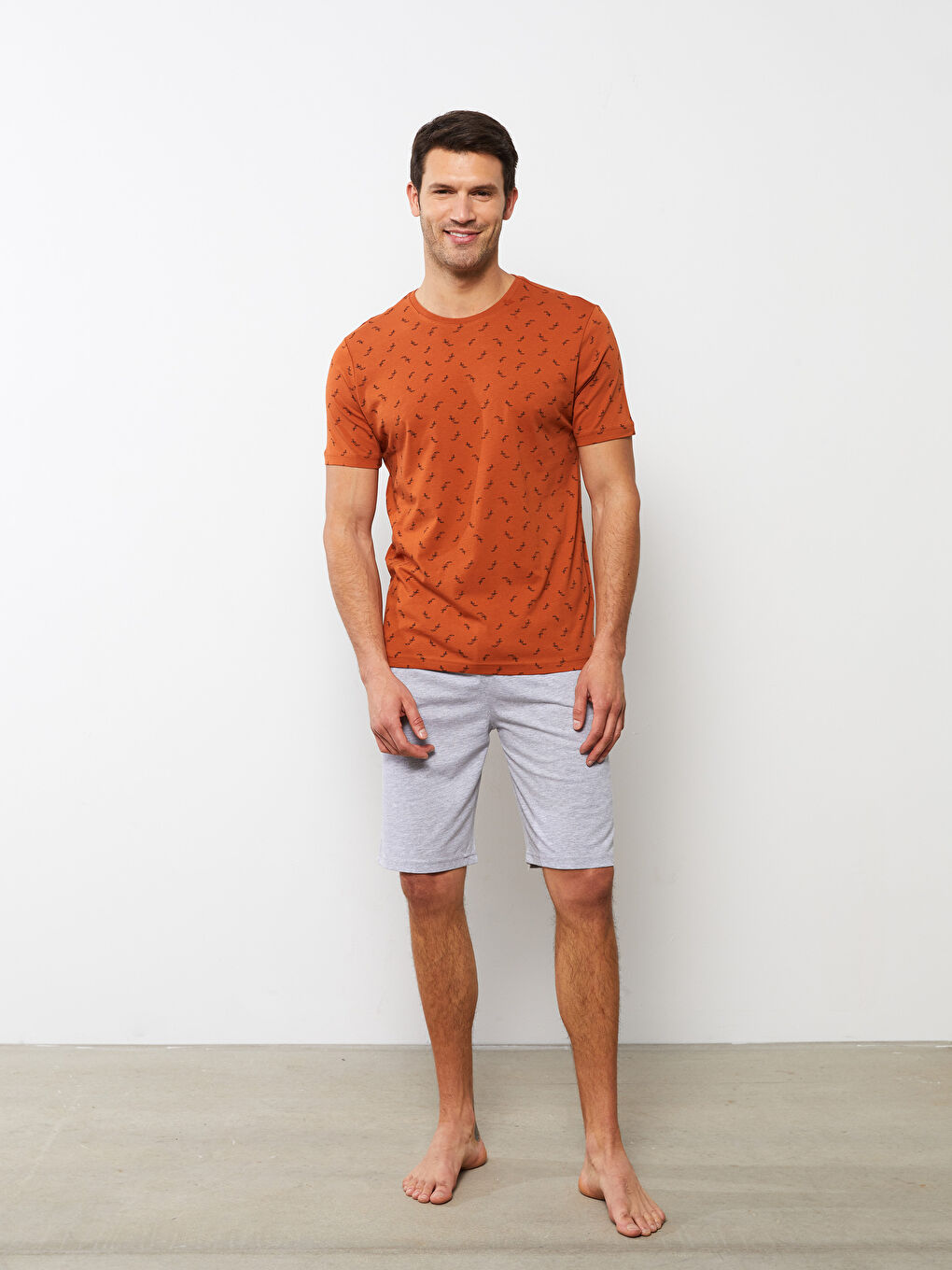 Turuncu Standart Kalıp Erkek Şortlu Pijama Takımı-2