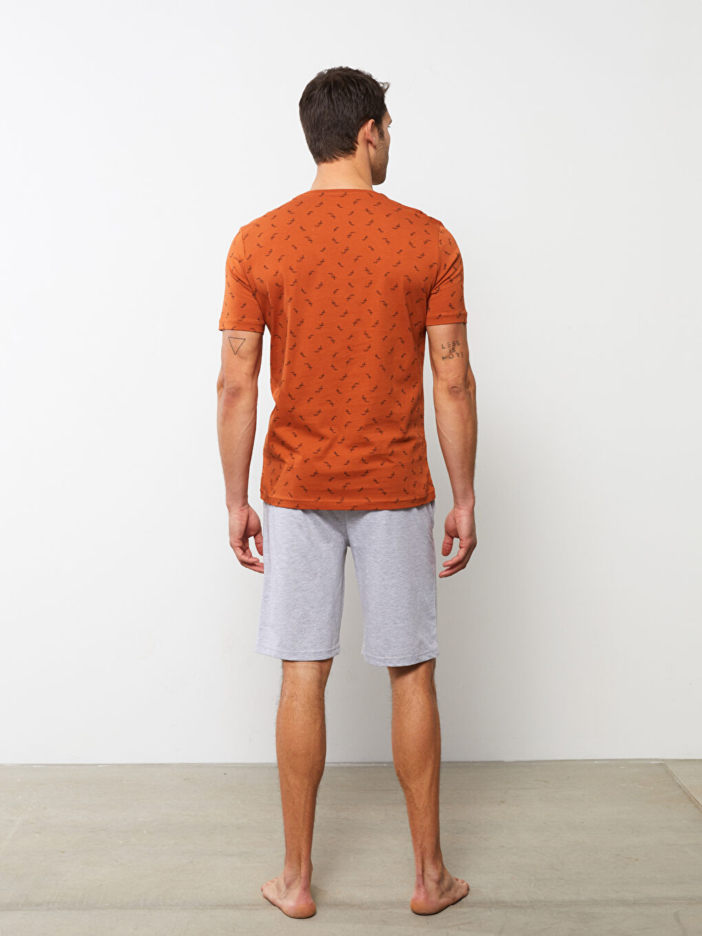 Turuncu Standart Kalıp Erkek Şortlu Pijama Takımı-4