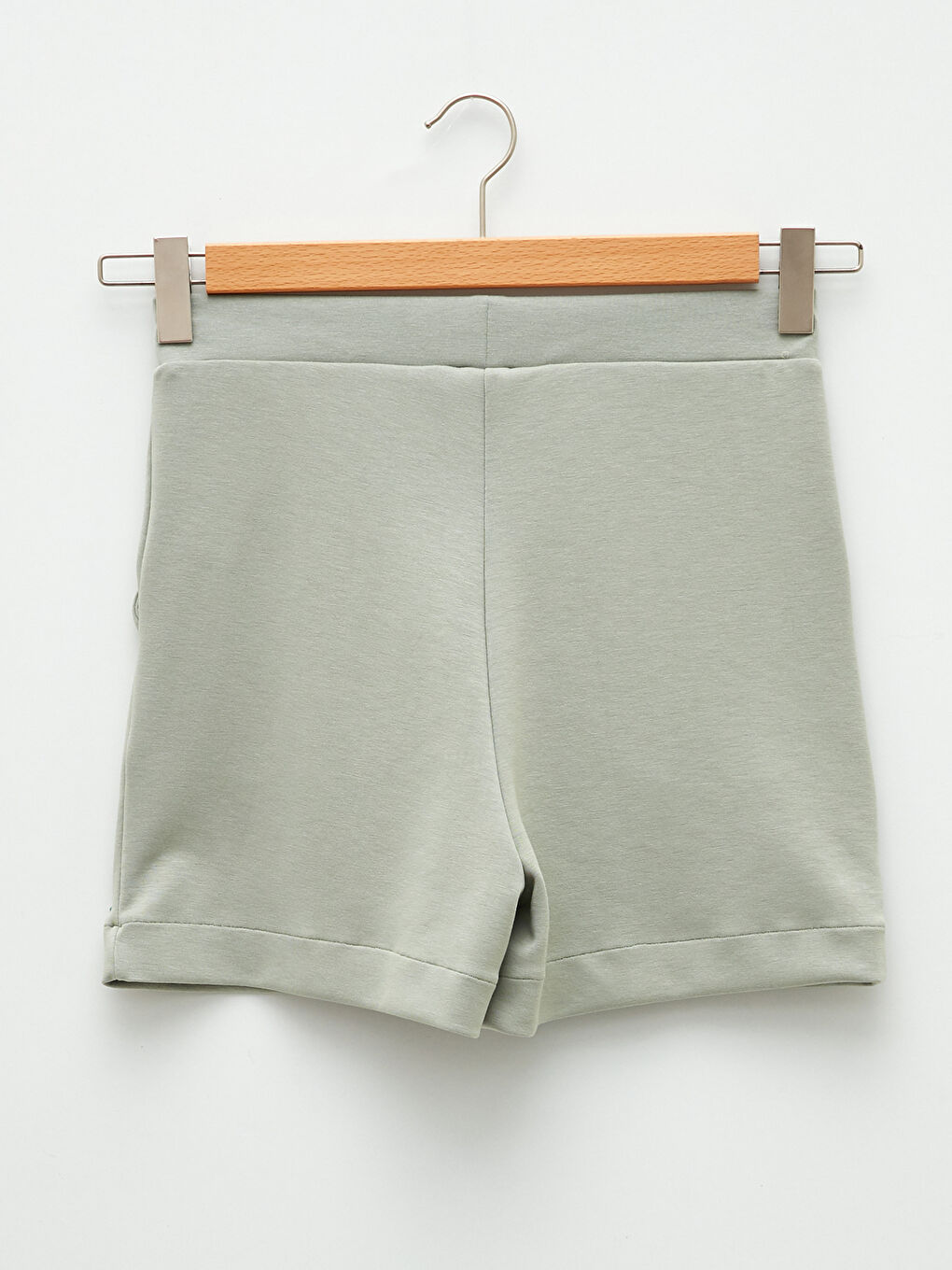 Yeşil Beli Lastikli Düz Cep Detaylı Kadın Şort-6